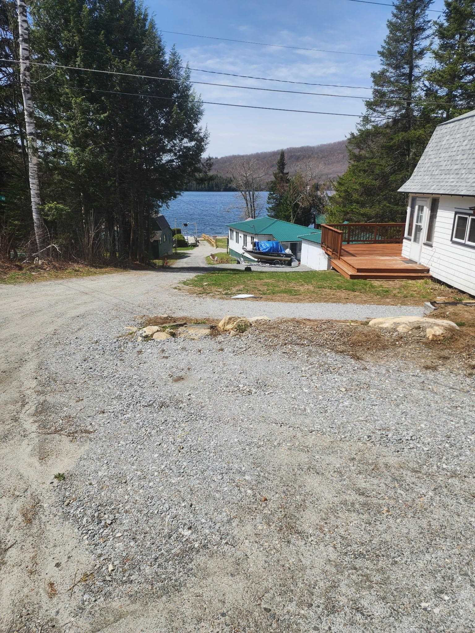 436 Seymour East Property Photo 6