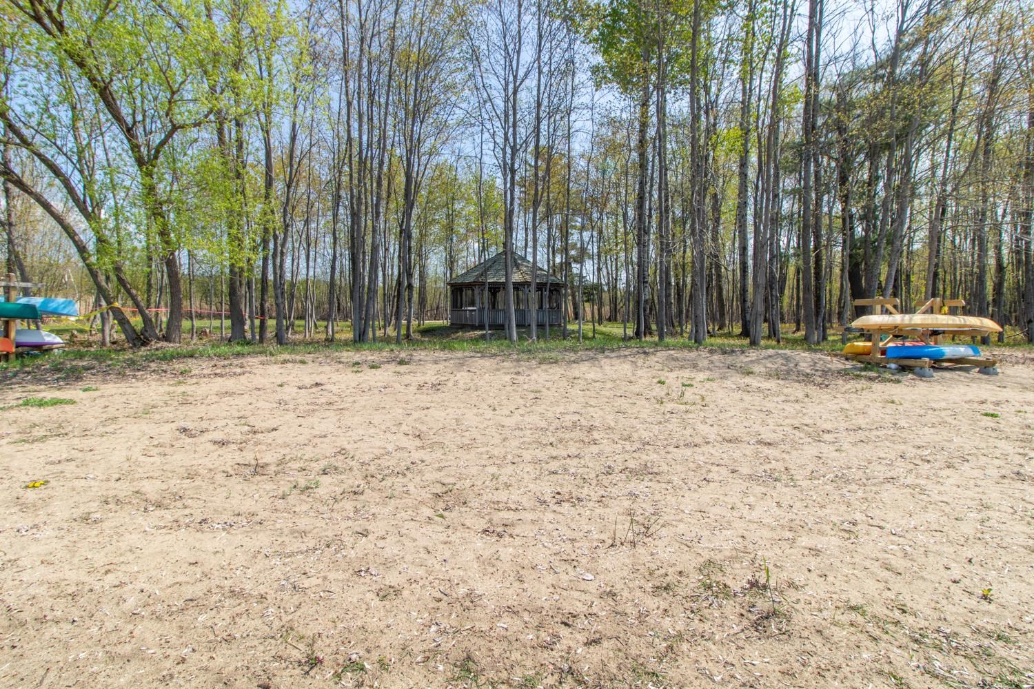 Clover Lane Property Photo 11
