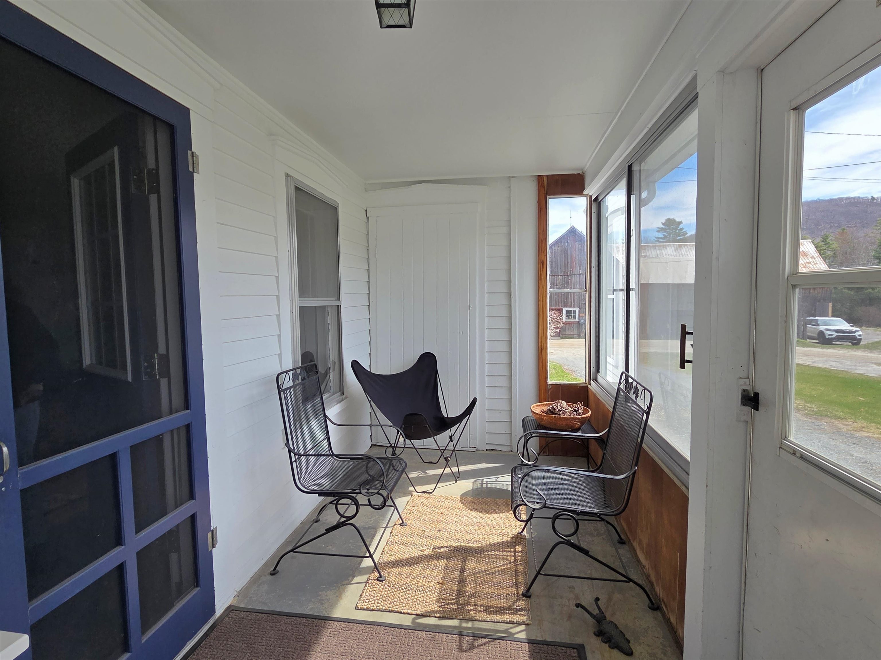 717 Remick Road Property Photo 4