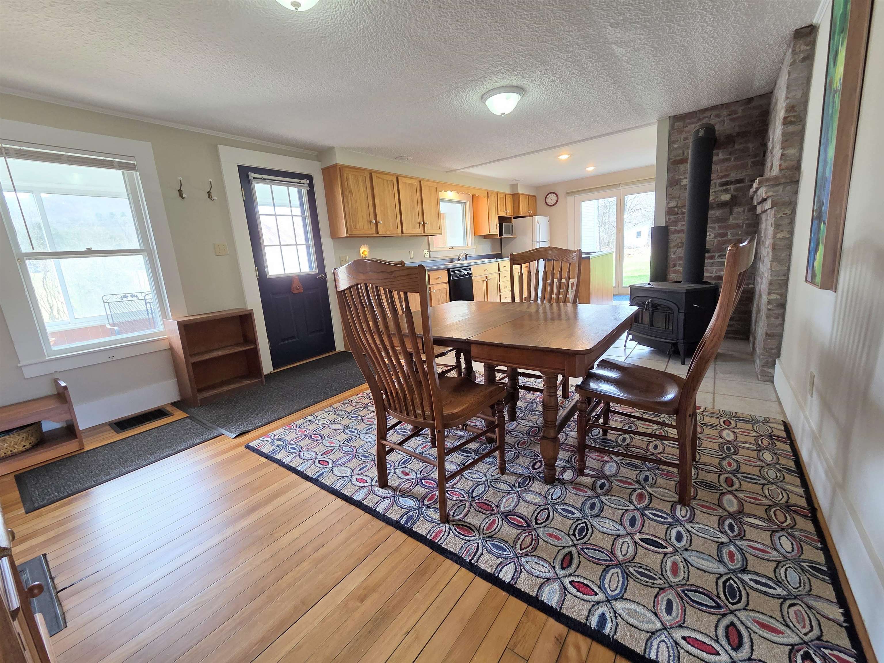 717 Remick Road Property Photo 6
