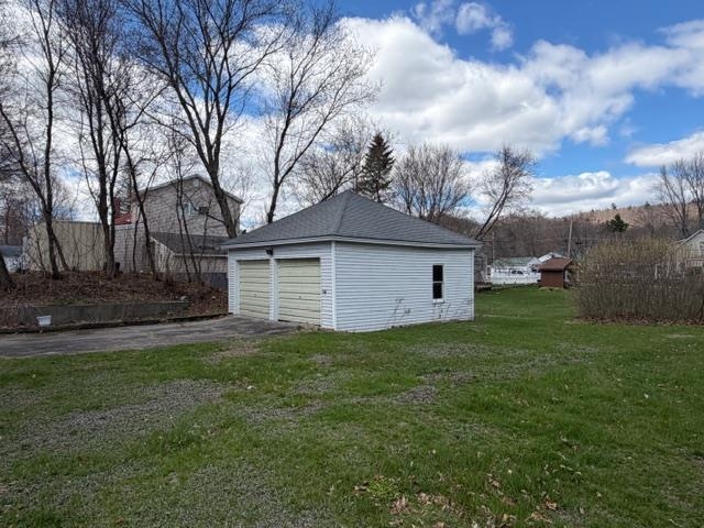 9 Mcfarland Street Property Photo 23