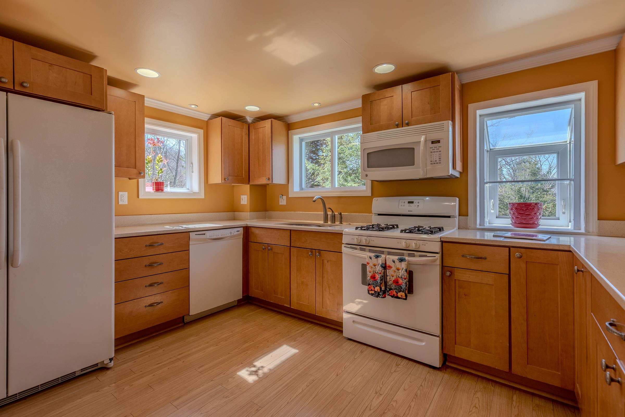 769 Straight Road Property Photo 17