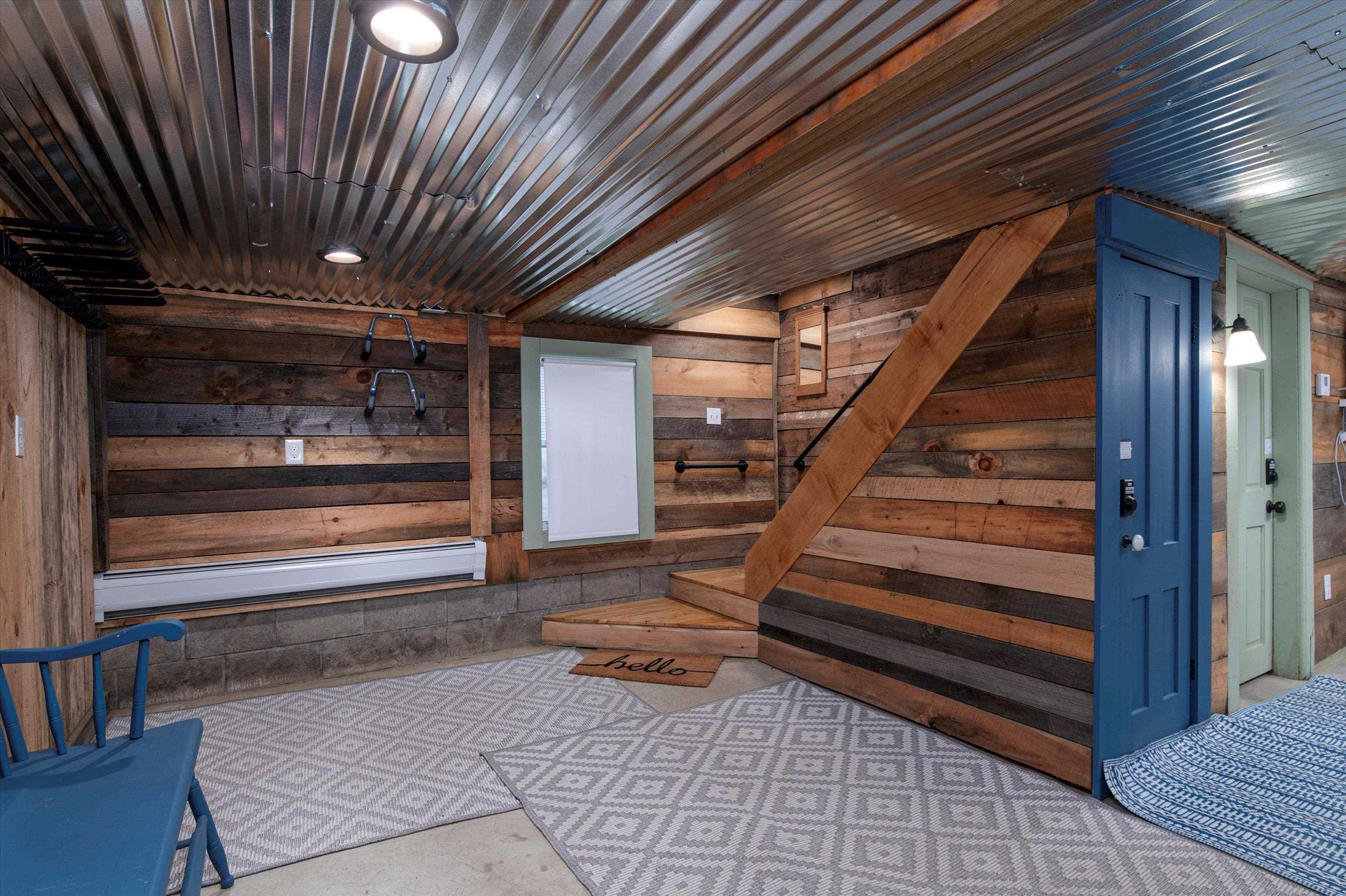 663 Depot Street Property Photo 3