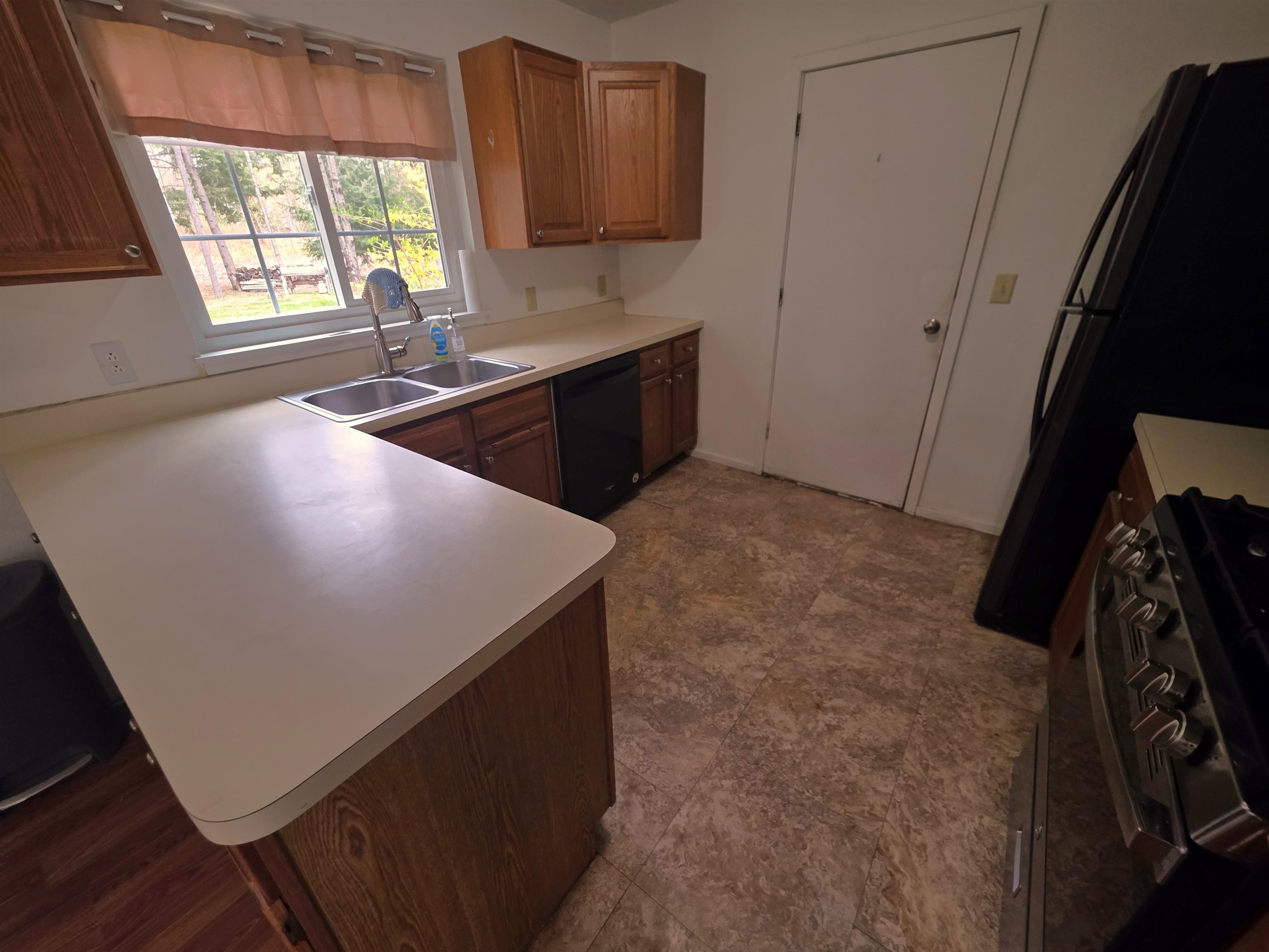 48c Starbird Road Property Photo 14