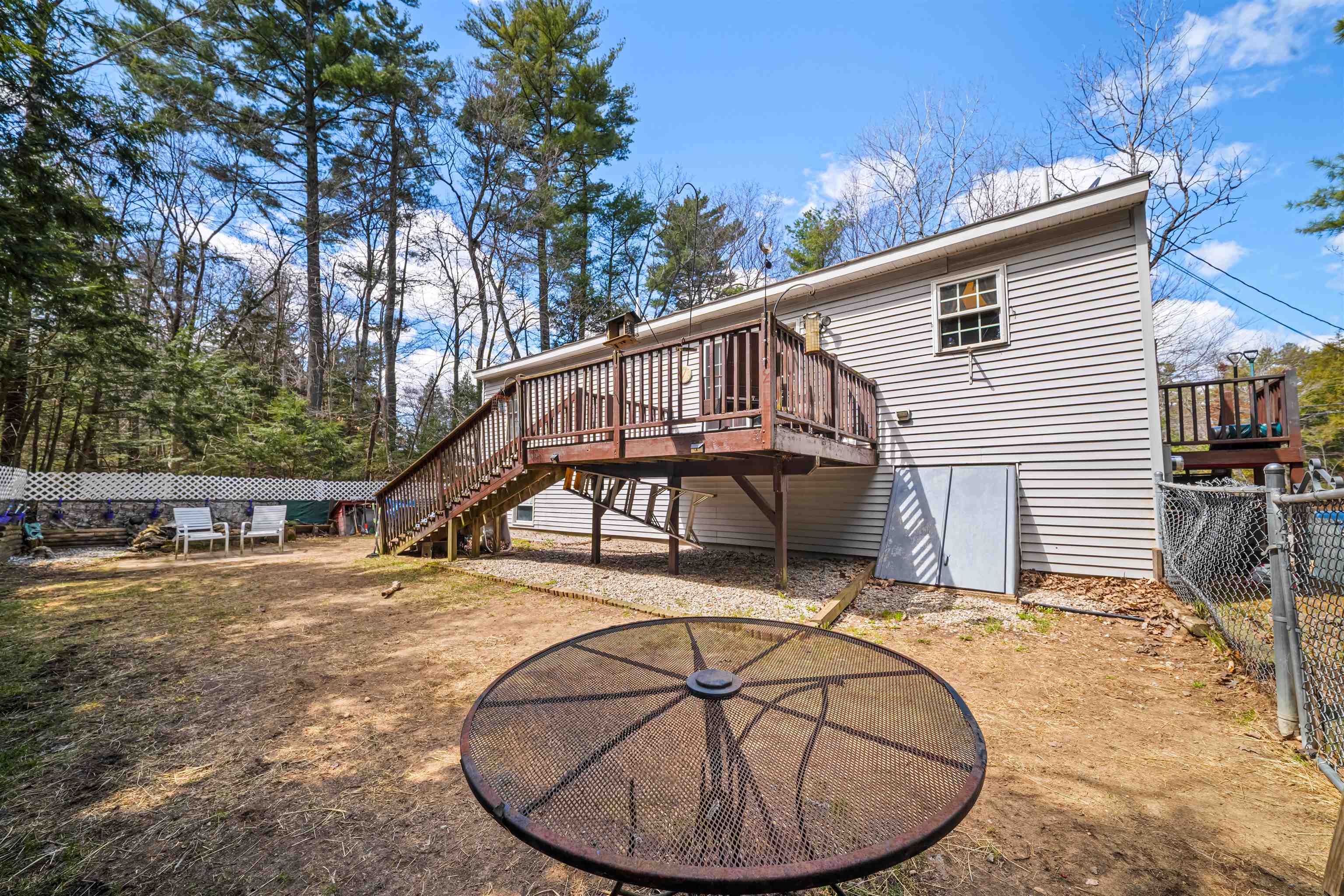 1223 Suncook Valley Road Property Photo 3