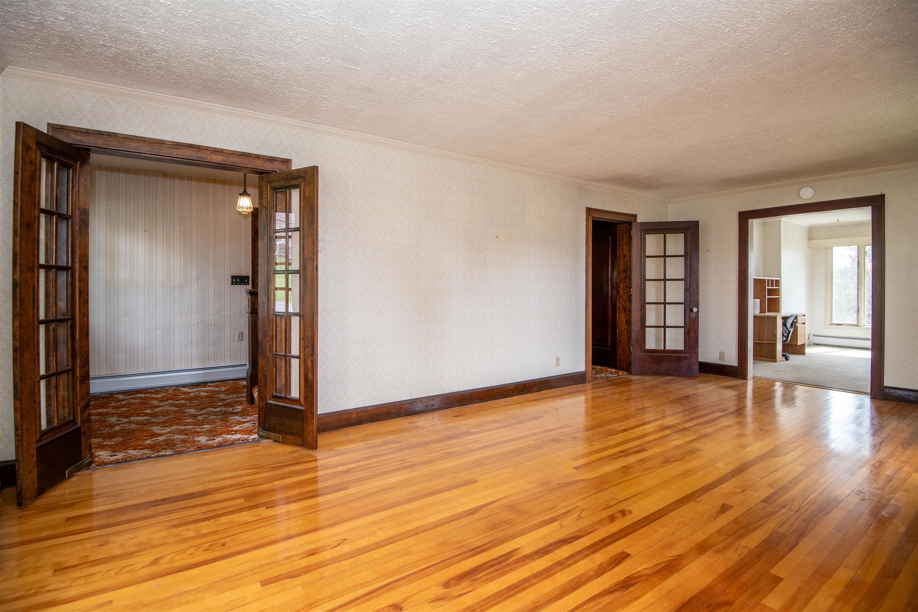 341 Tremont Street Property Photo 10