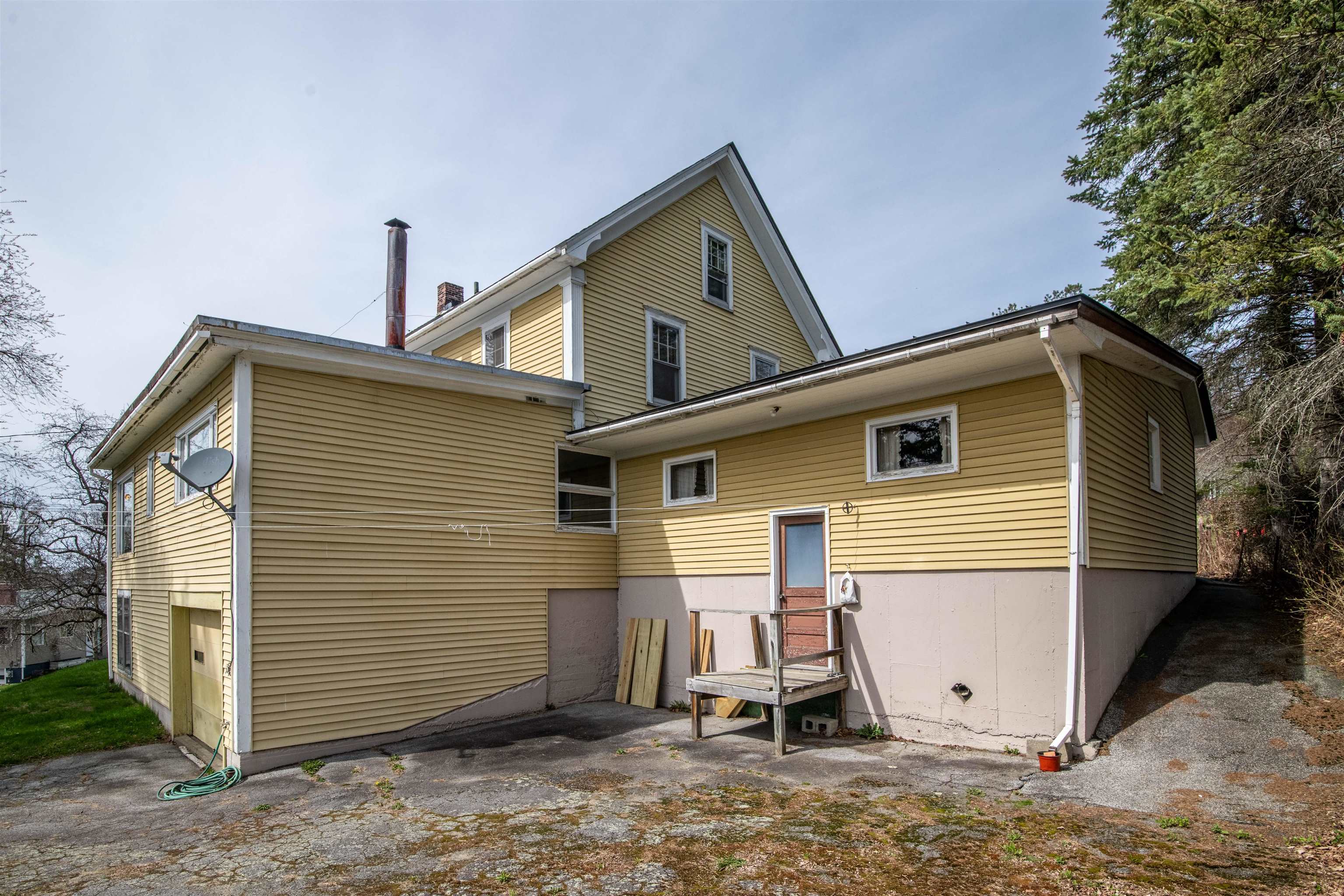 341 Tremont Street Property Photo 41