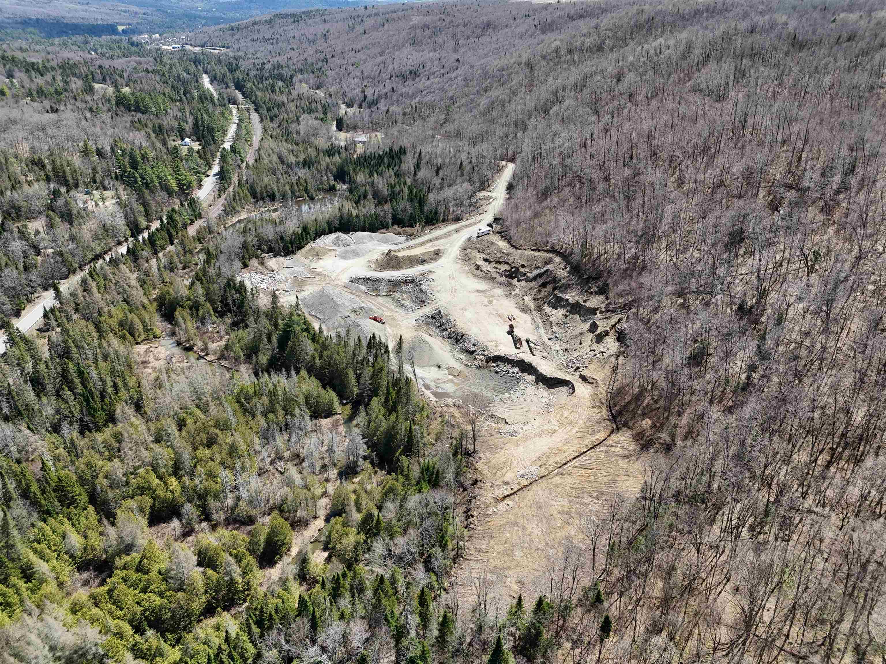 939 U.s. Route 5 Property Photo 9