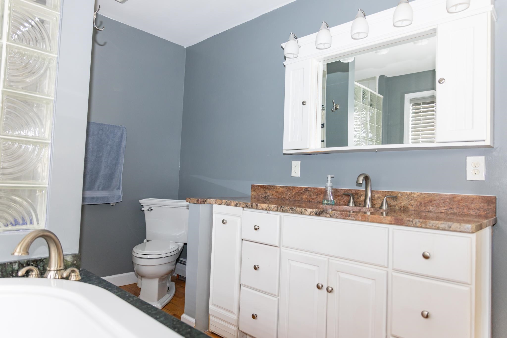 2497 Mountain View Road Property Photo 34