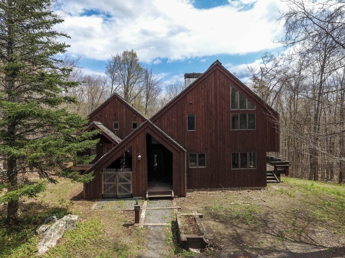 583 Hawk Spur Road Property Photo 1