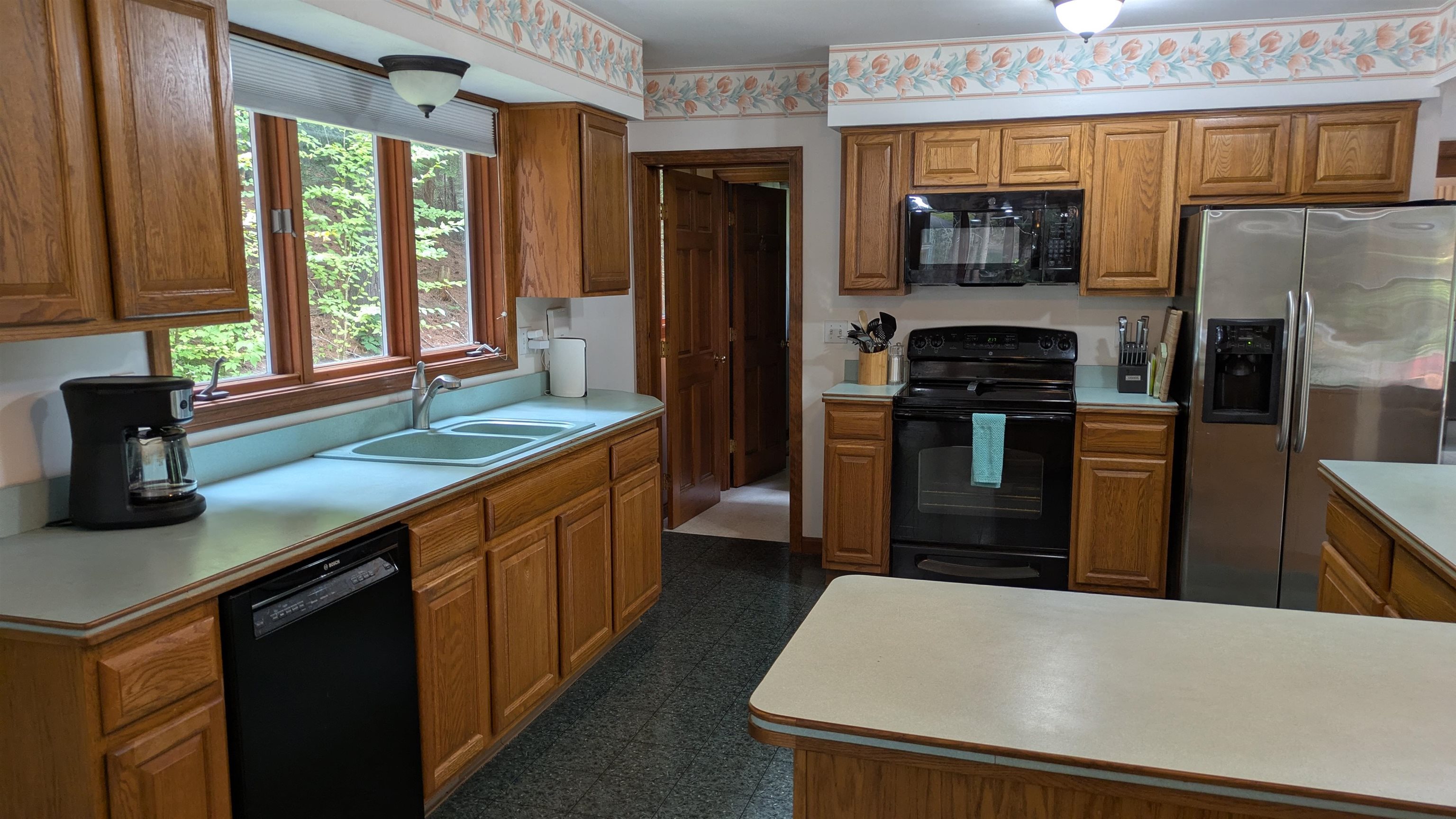 34 Hubbard Grove Road Property Photo 4