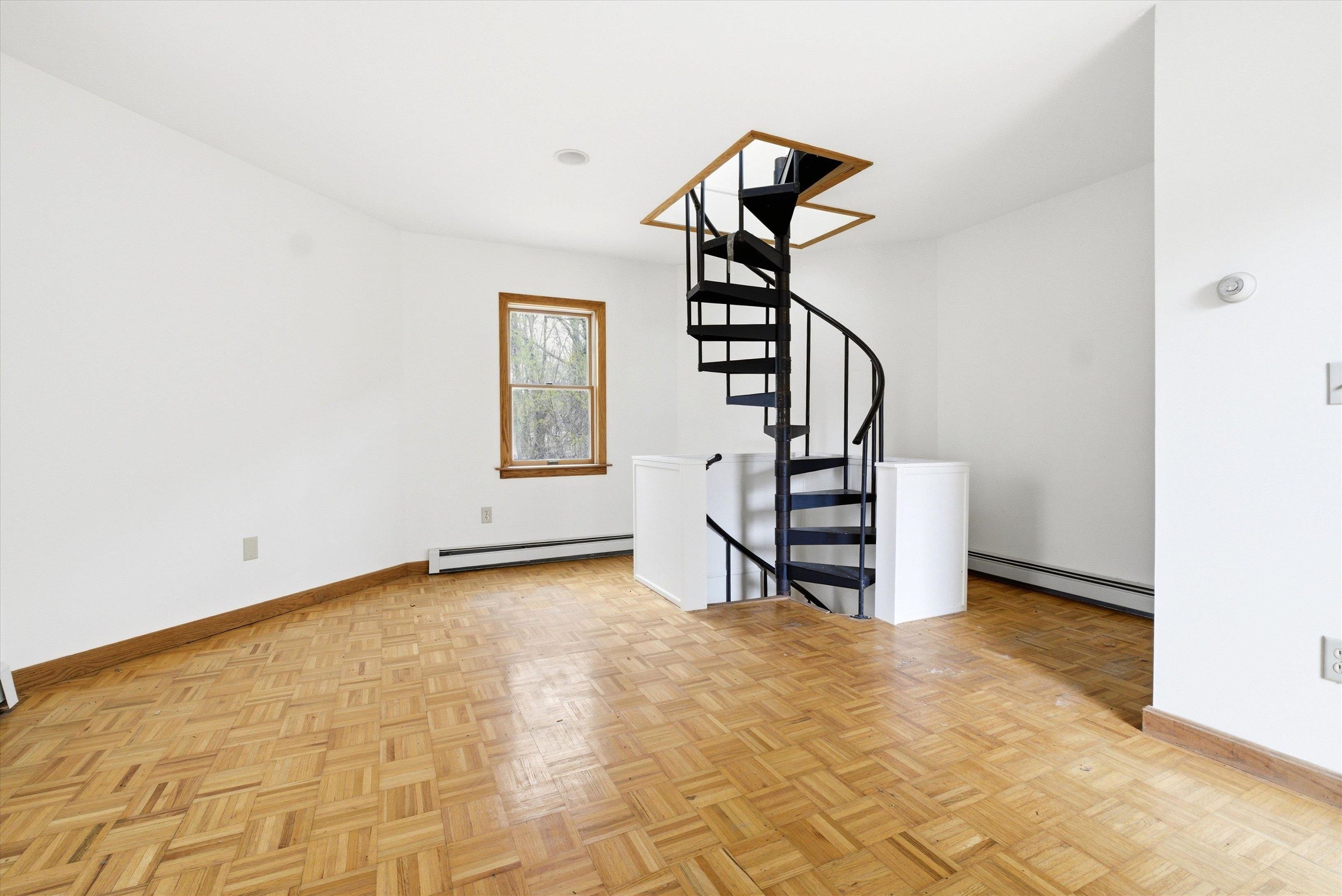 15 Moores Lane Property Photo 31