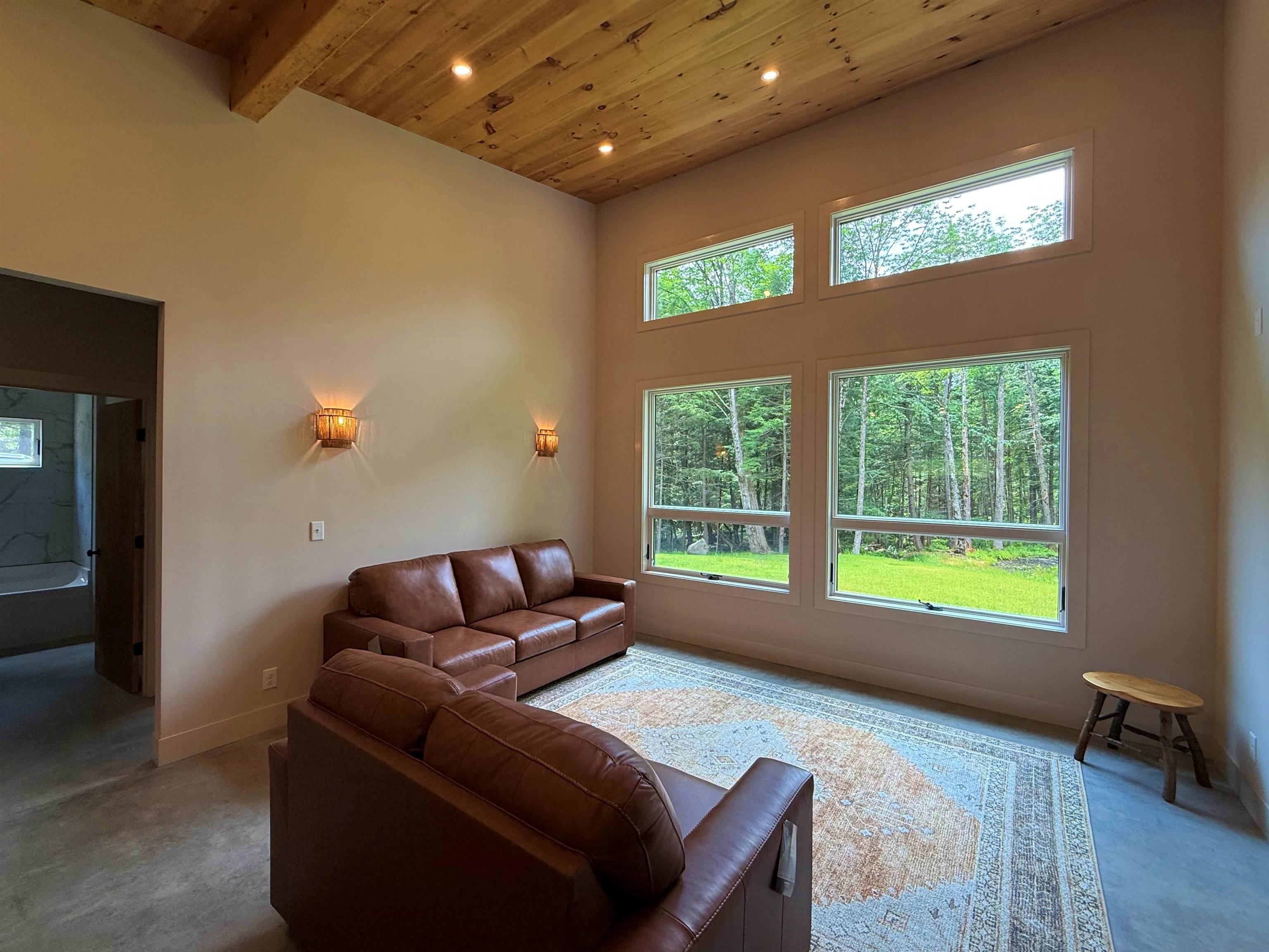 14 Aikins Drive Property Photo 5