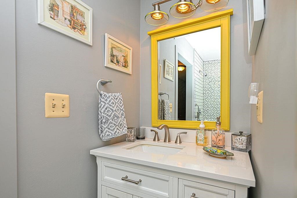 80 N Dorr Way Property Photo 28