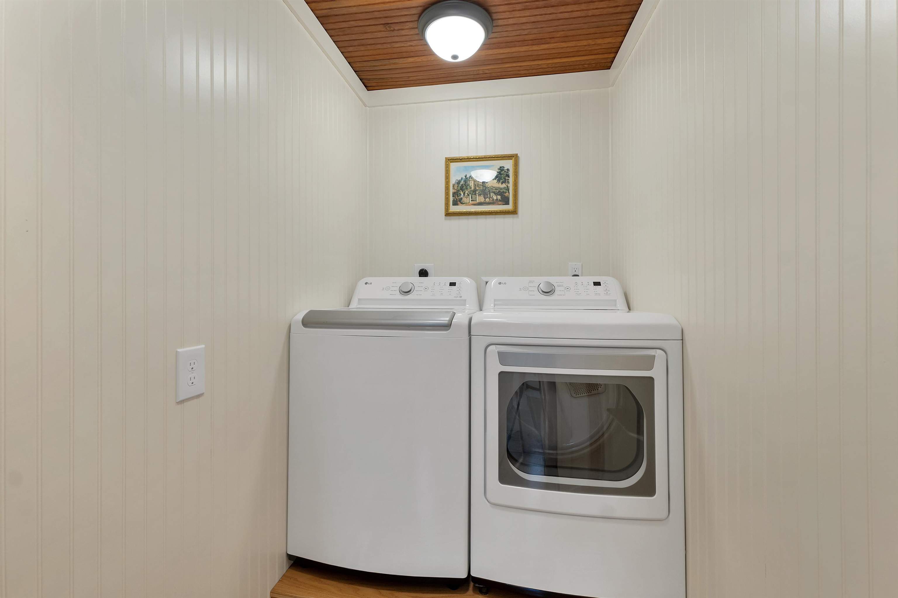 40 Emery Lane Property Photo 21