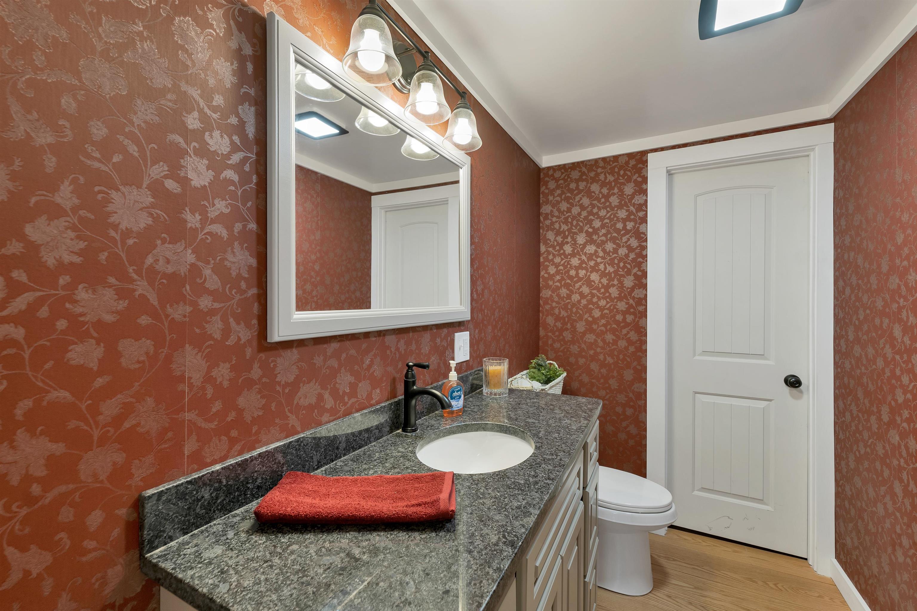 40 Emery Lane Property Photo 22