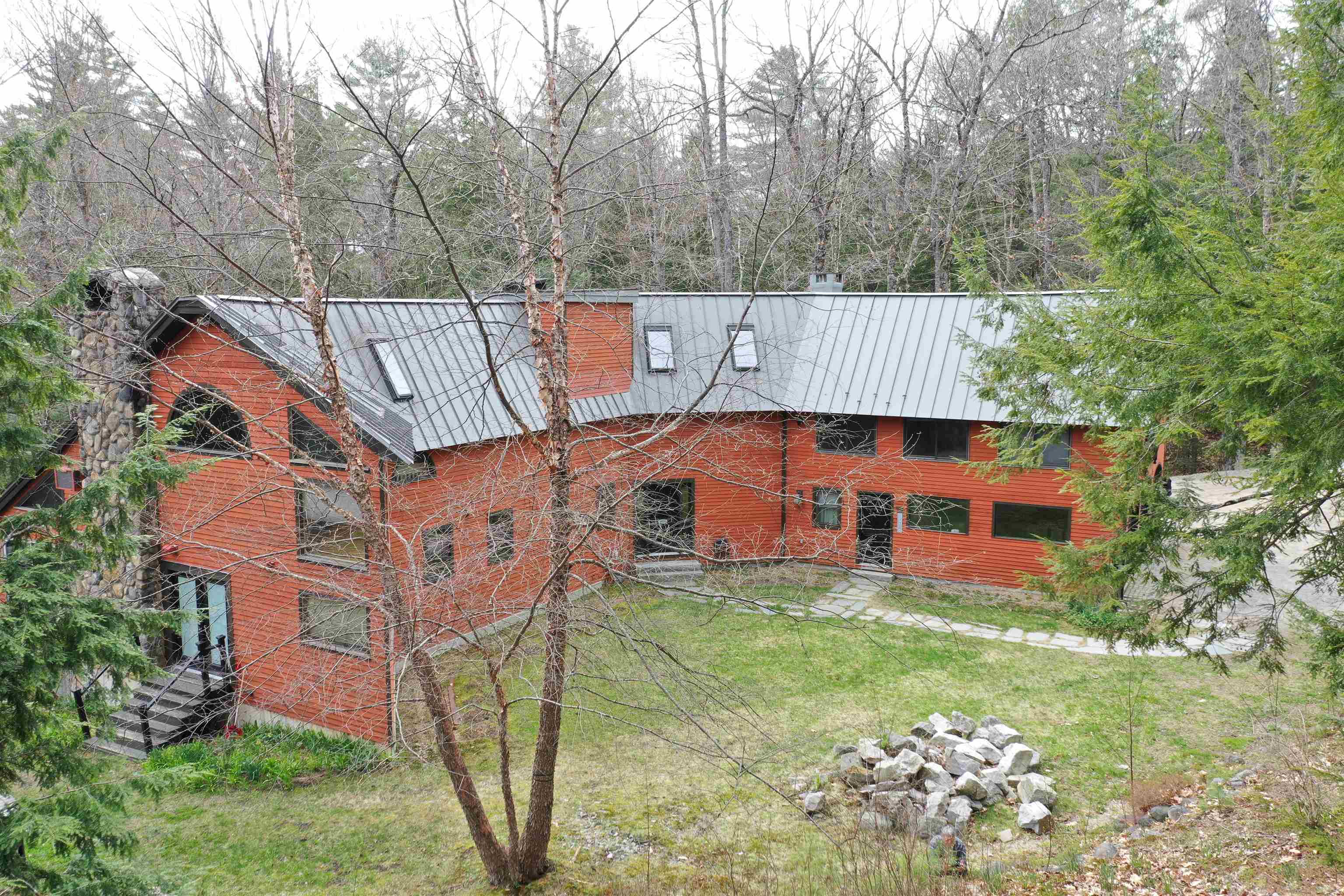 18 Treeline Road Property Photo 2