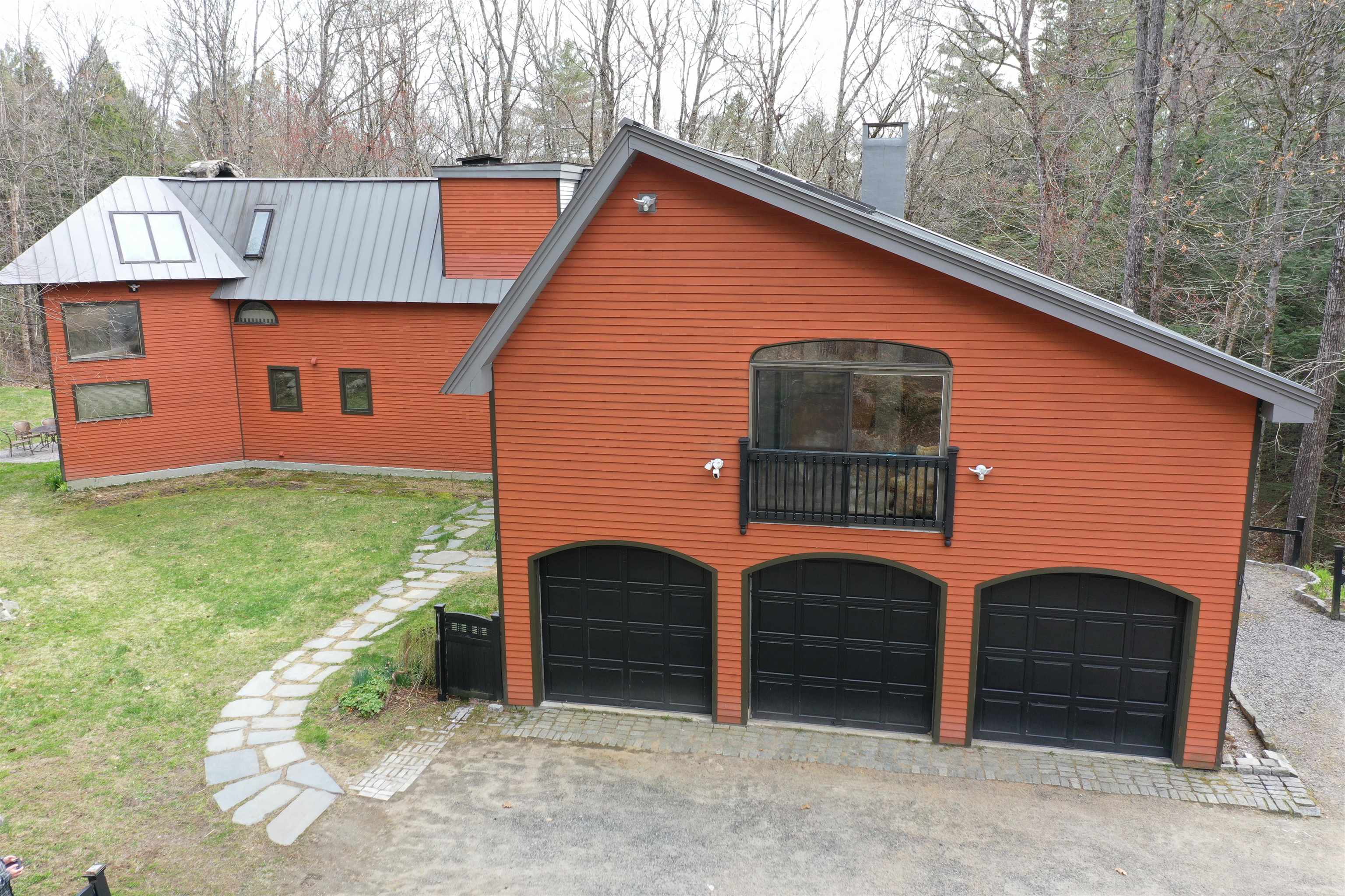 18 Treeline Road Property Photo 4