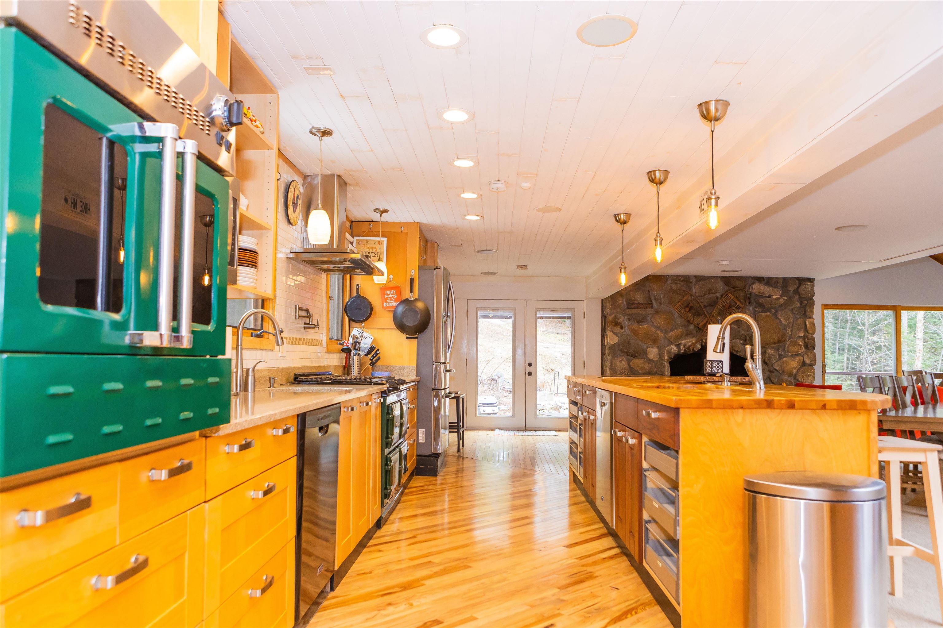 18 Treeline Road Property Photo 10