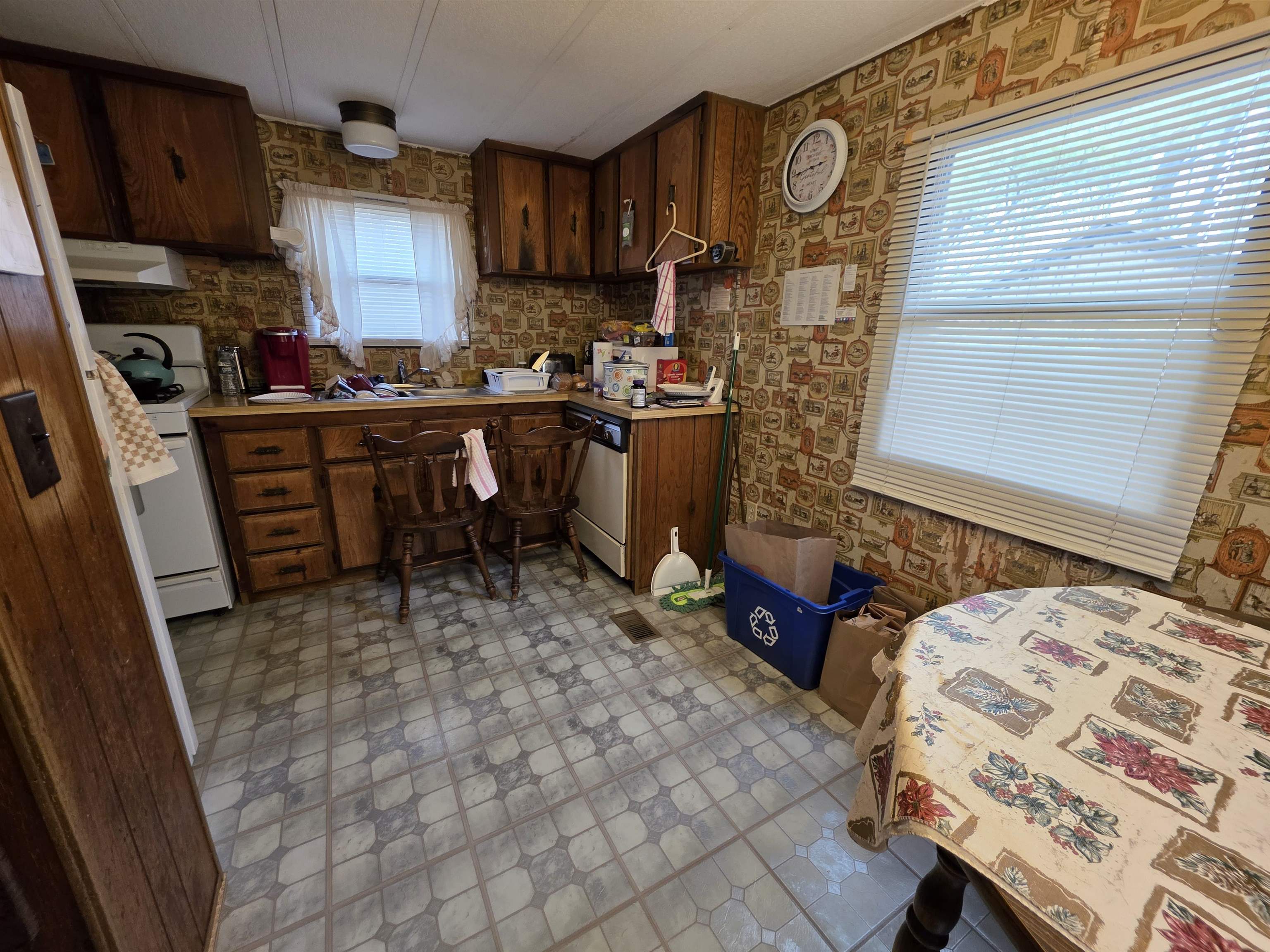 403 Cogswell Street Property Photo 3