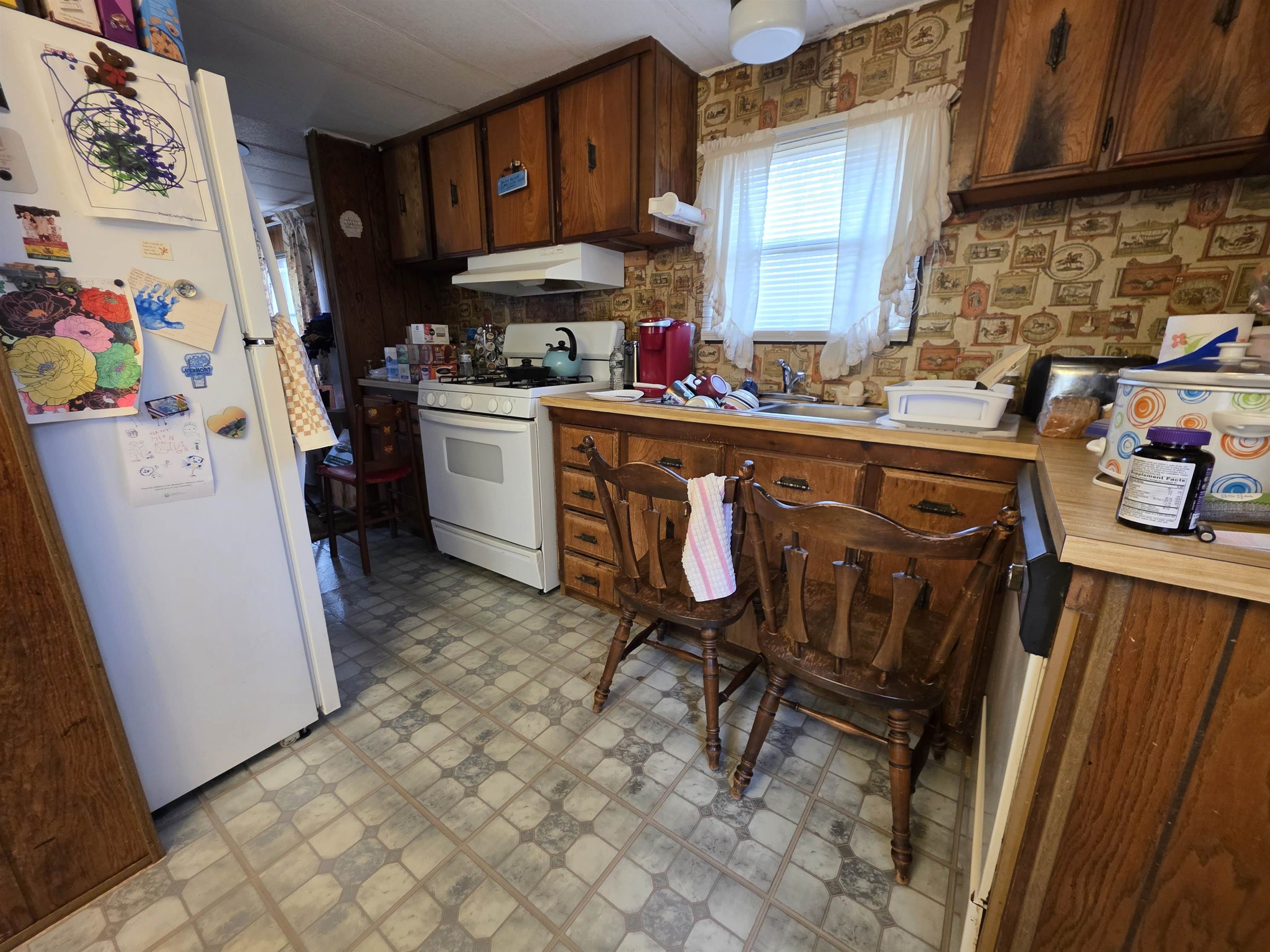 403 Cogswell Street Property Photo 4