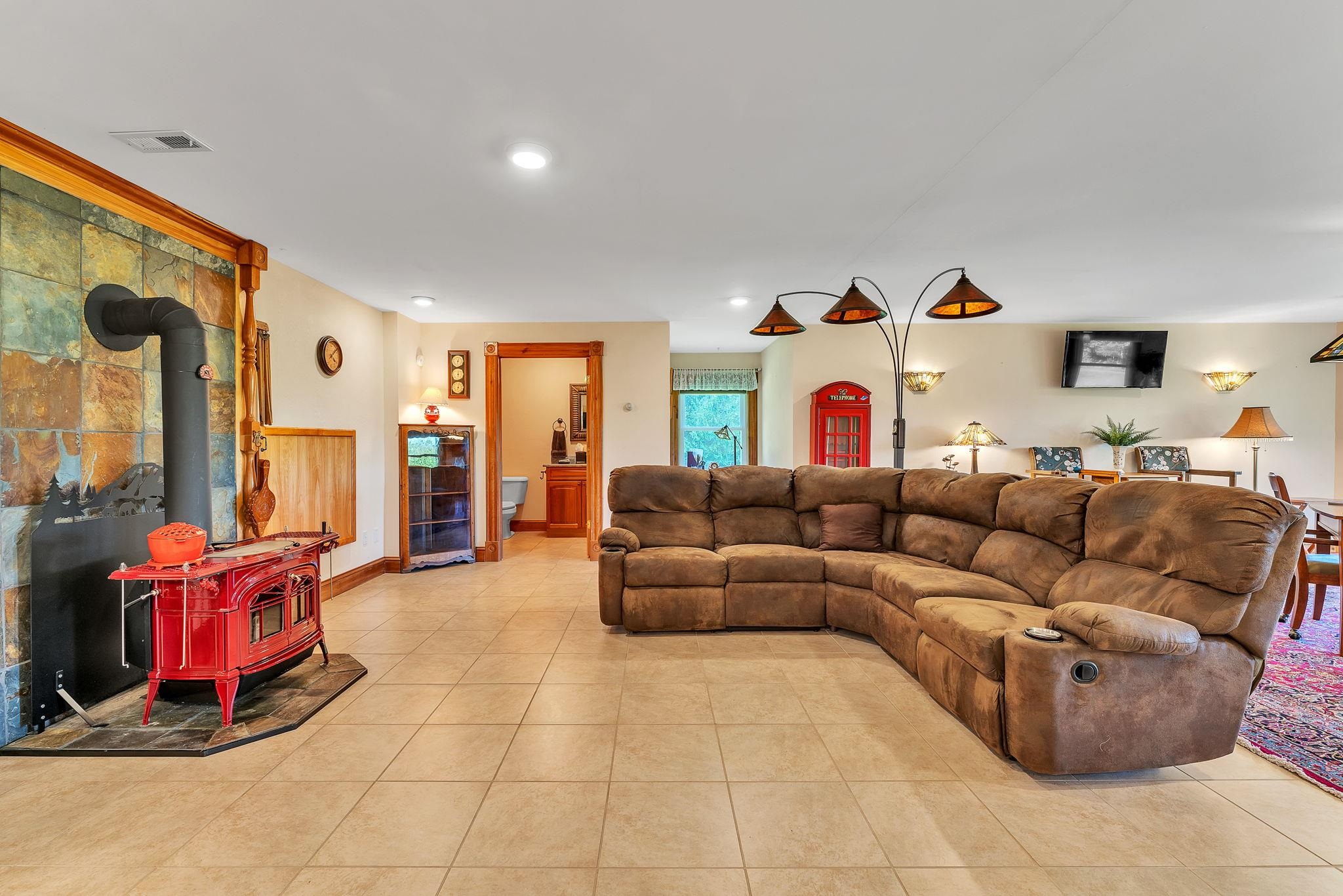 4647 Lake Road Property Photo 33