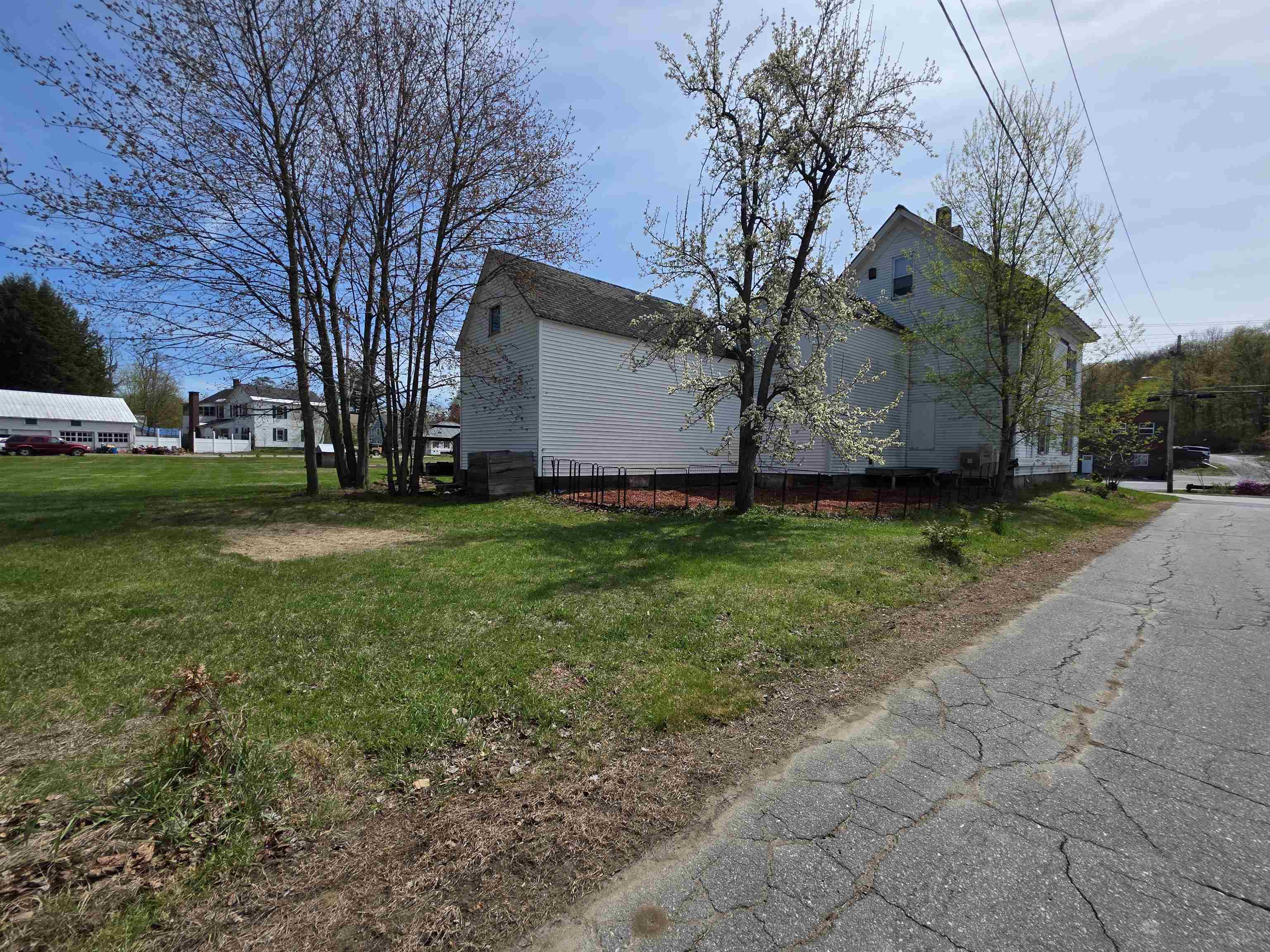 196 Union Street Property Photo 6