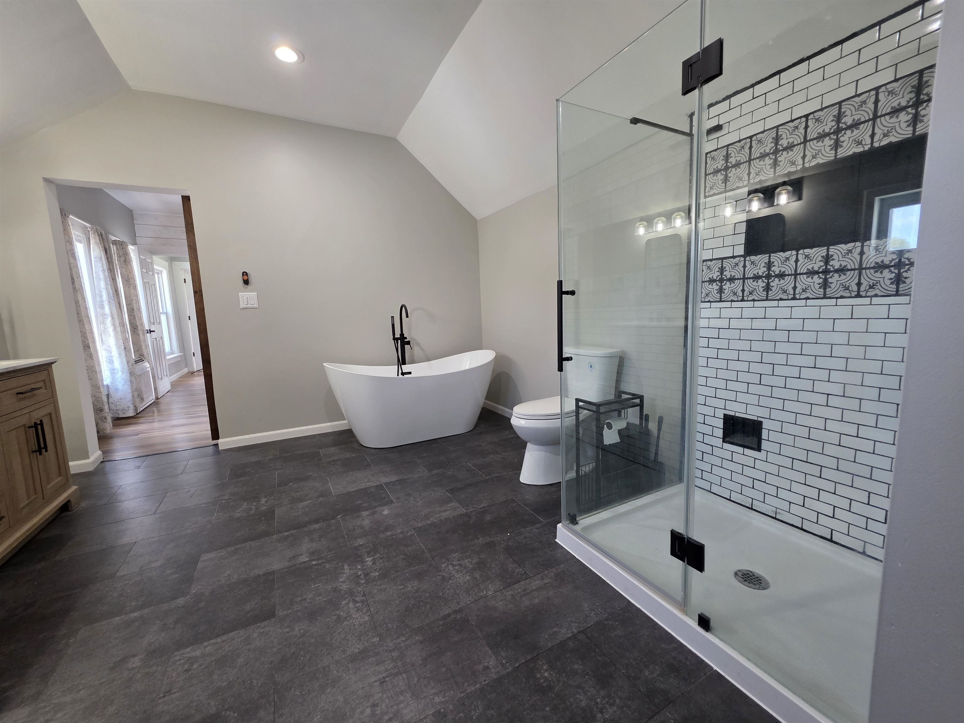 196 Union Street Property Photo 35