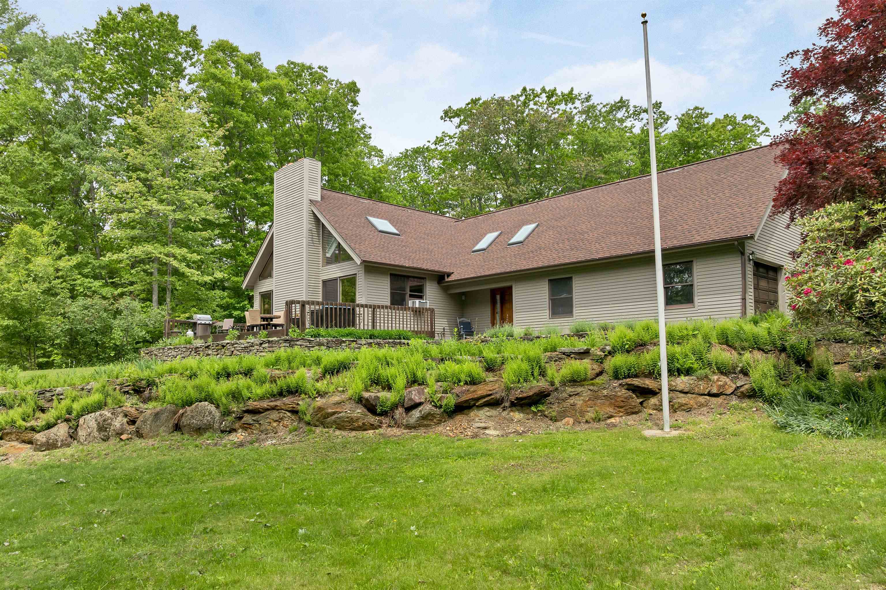 490 Clough Road Property Photo 1