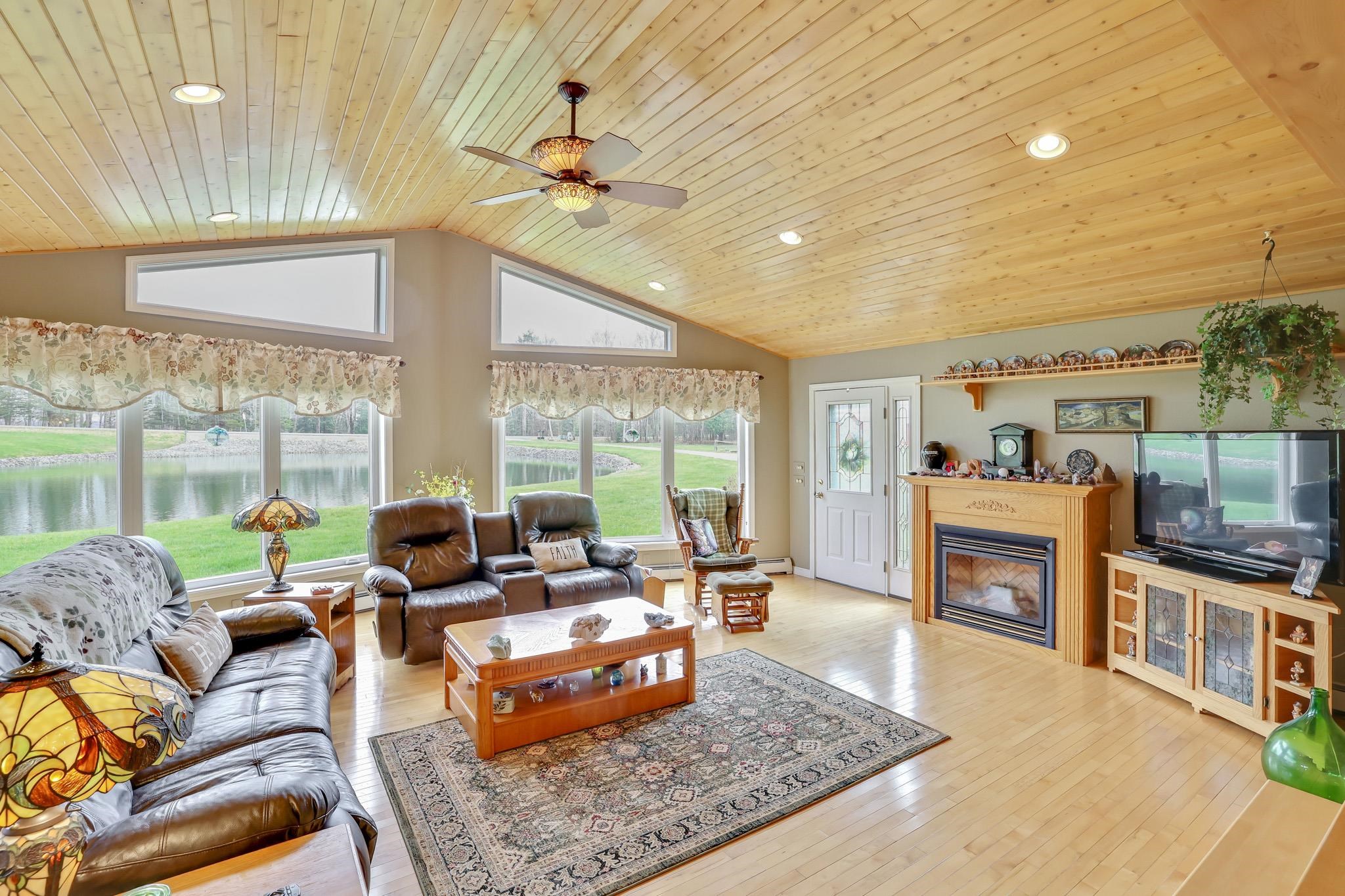 348 Maple Ridge Property Photo 19