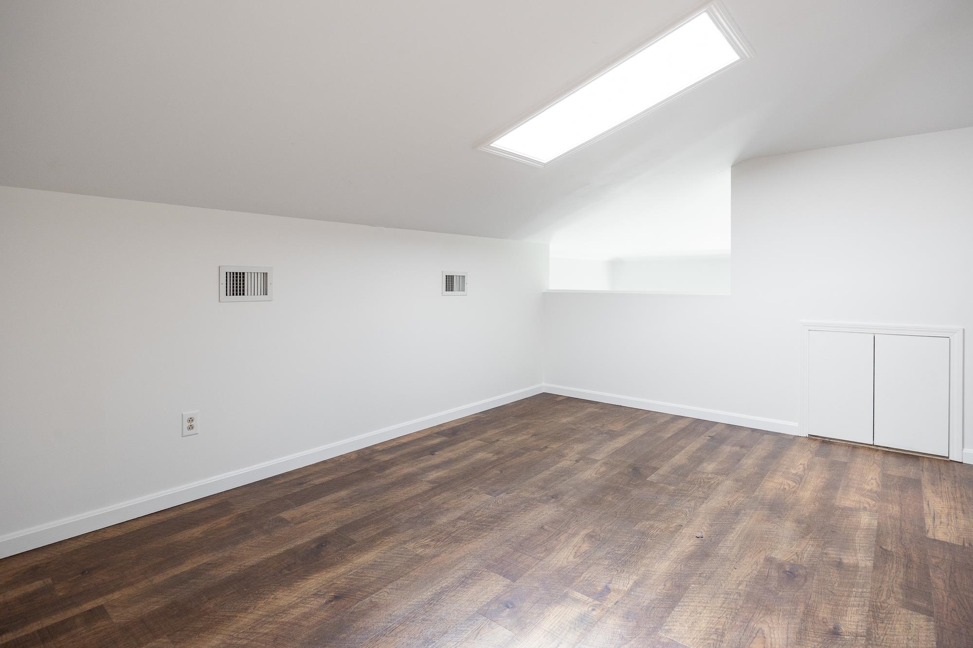 300 Main Street Property Photo 37