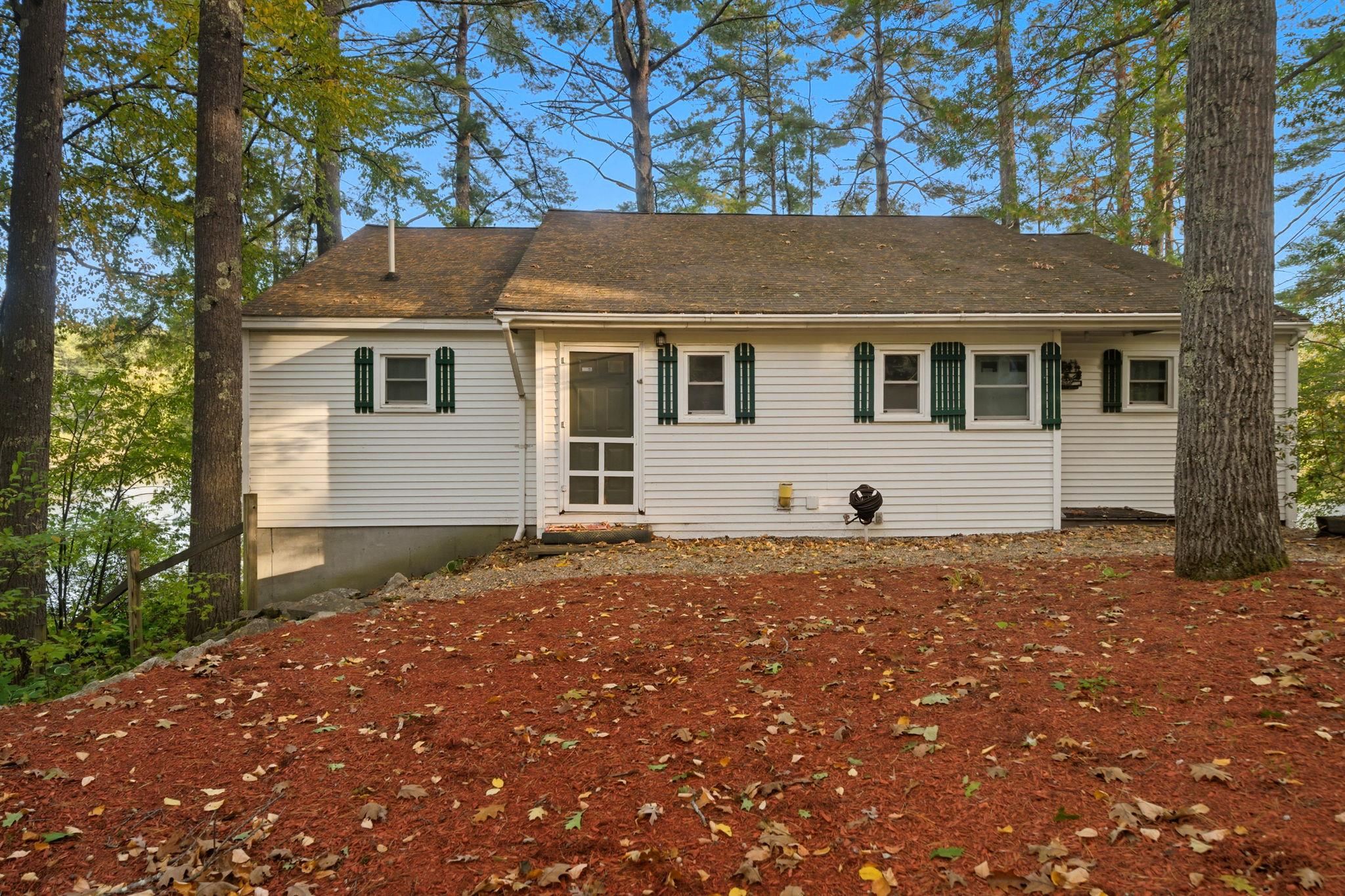 543 Long Shores Drive Property Photo 9