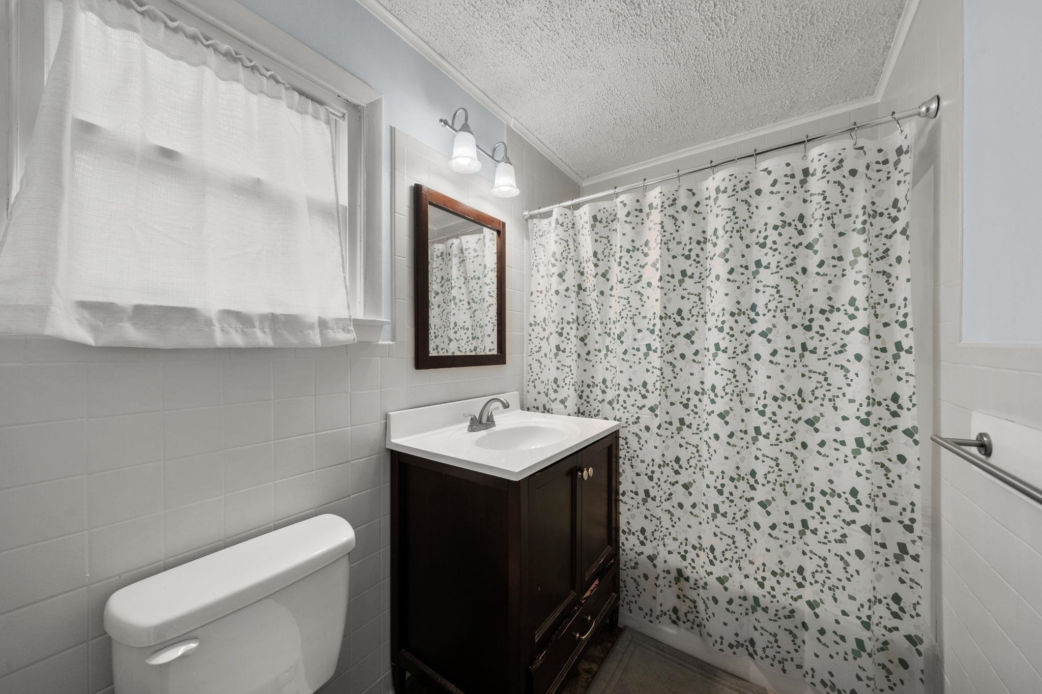 543 Long Shores Drive Property Photo 25
