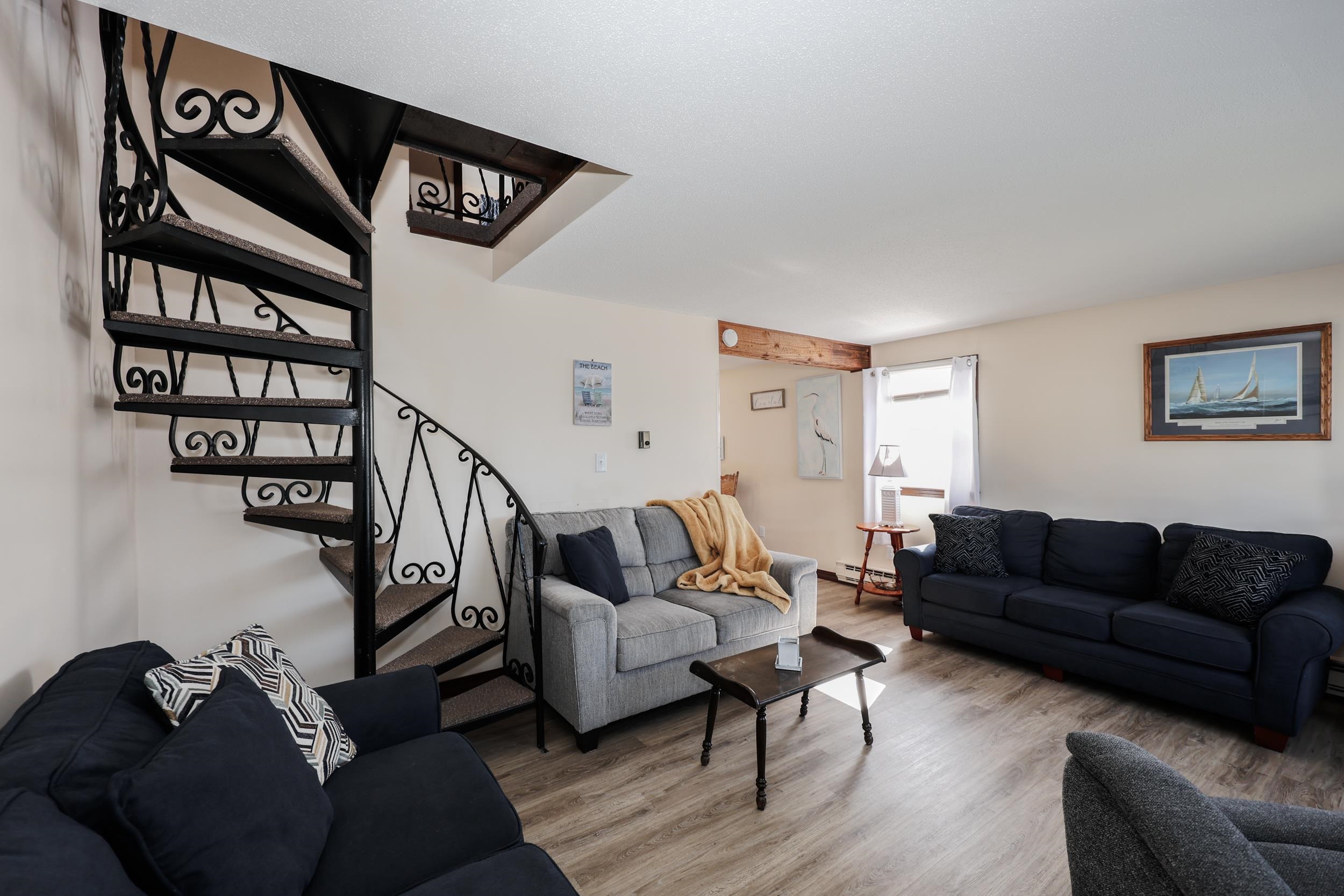 8 Nashua Street Property Photo 6
