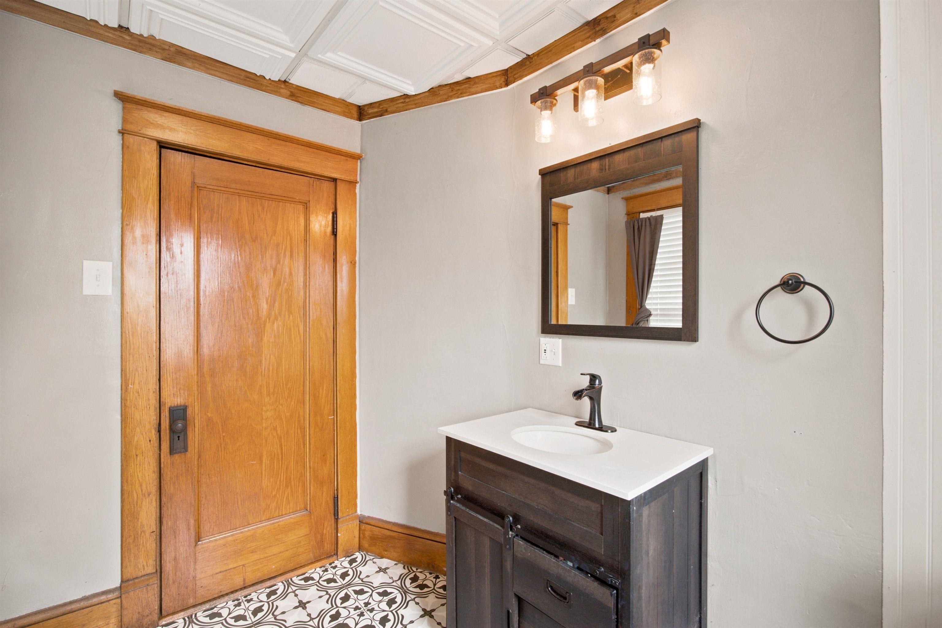 1327 Creamery Road Property Photo 6