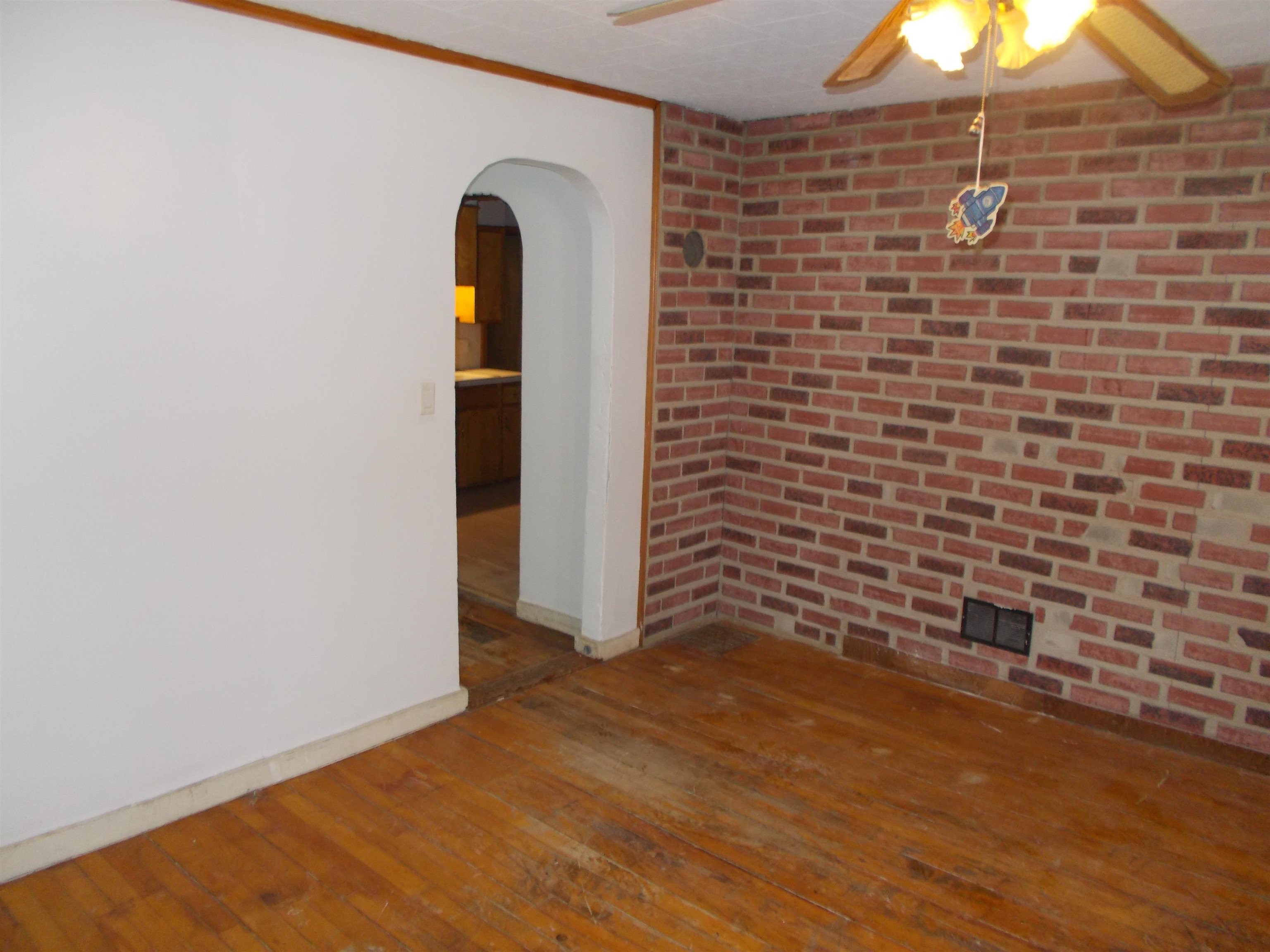 518 Burgess Street Property Photo 3