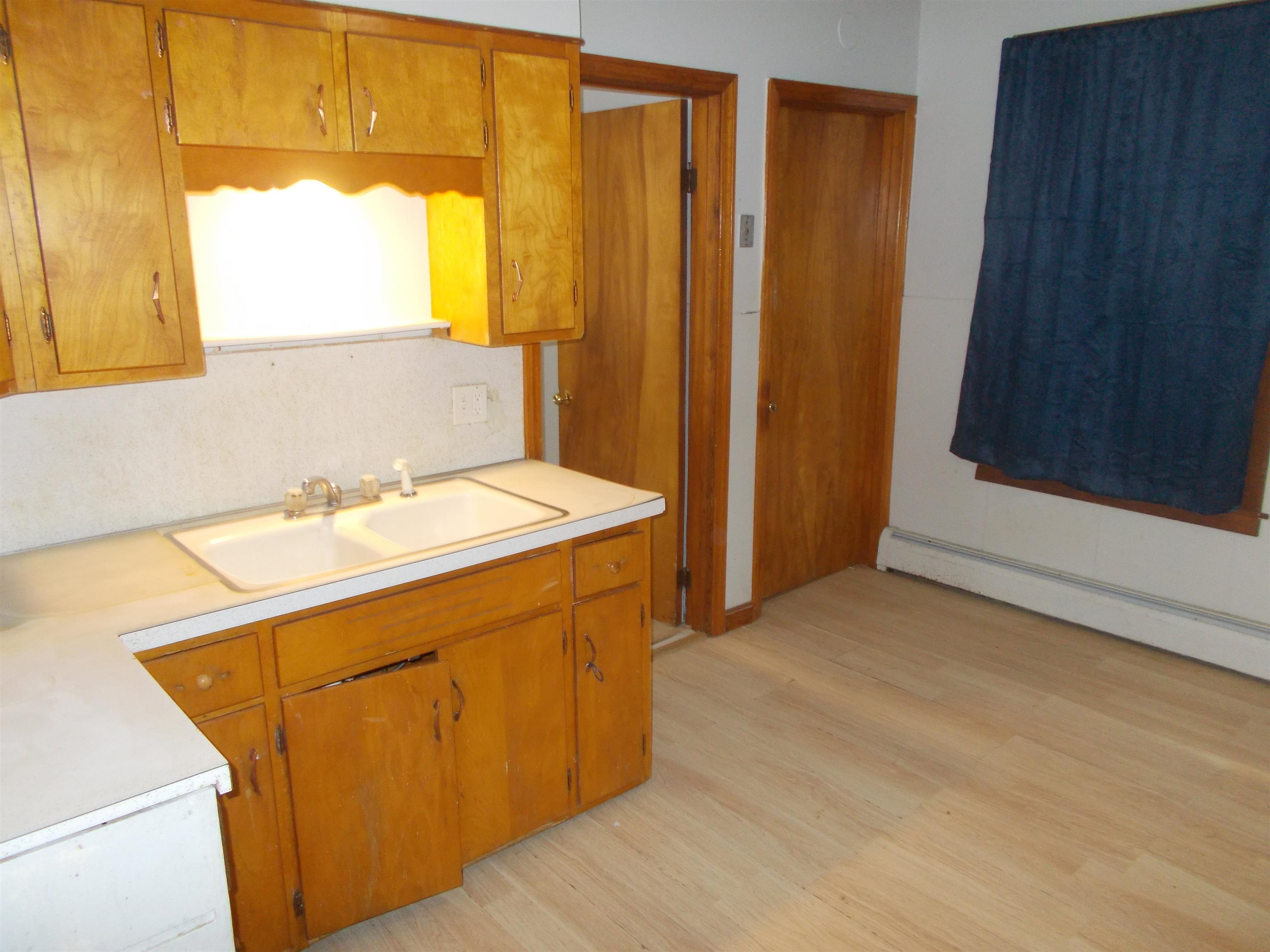 518 Burgess Street Property Photo 5