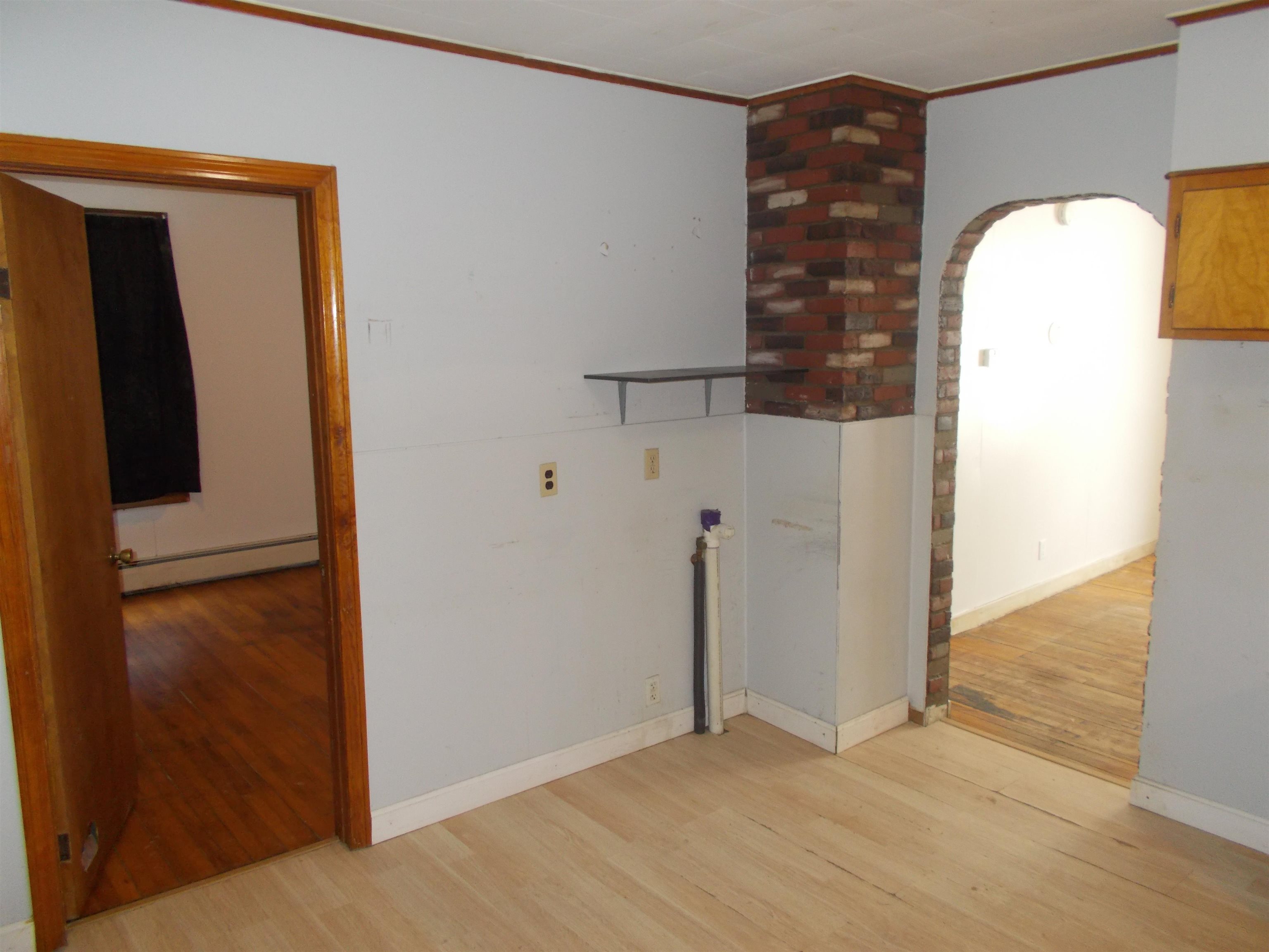 518 Burgess Street Property Photo 6