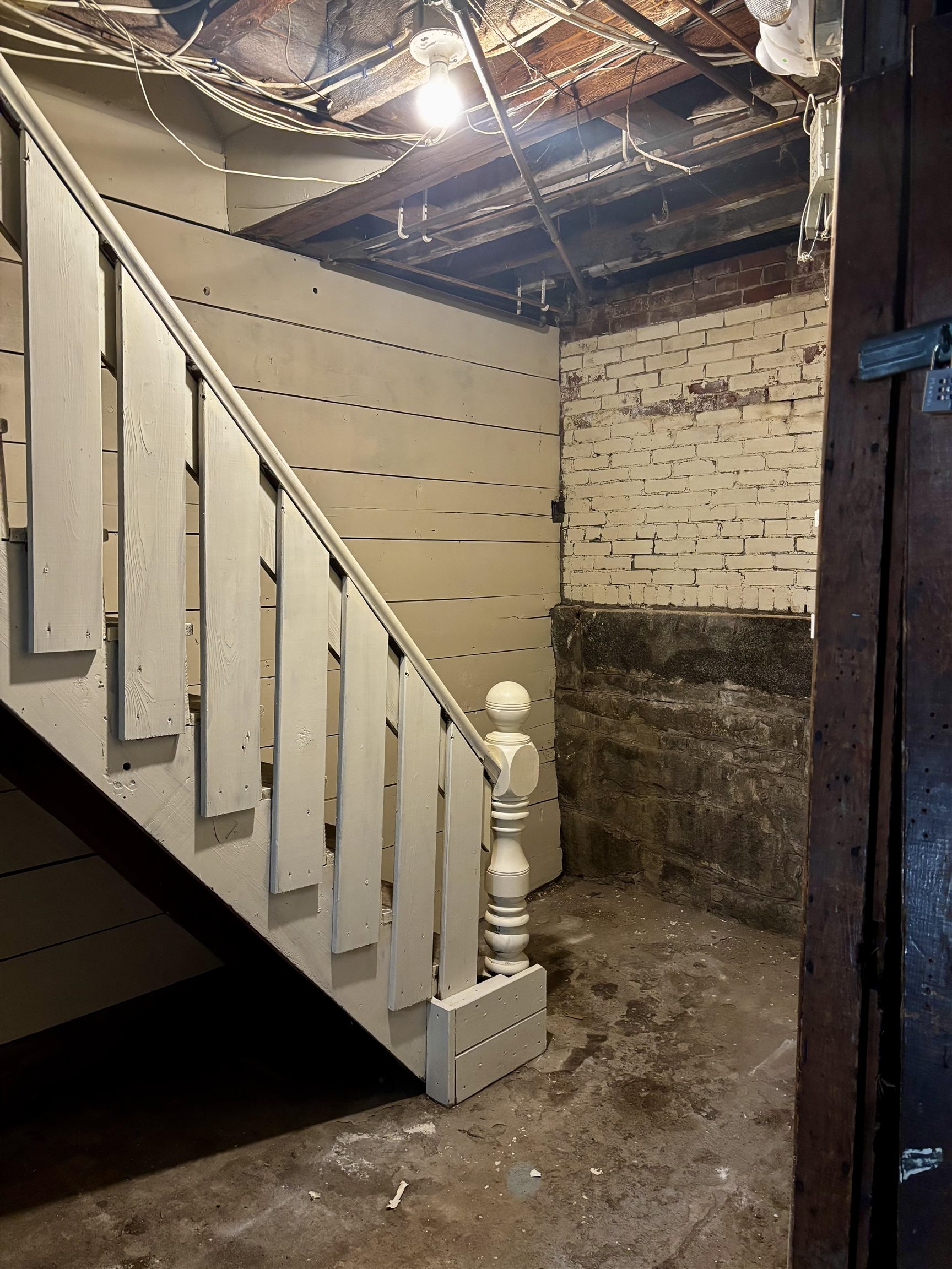 16-18 Cushing Street Property Photo 18
