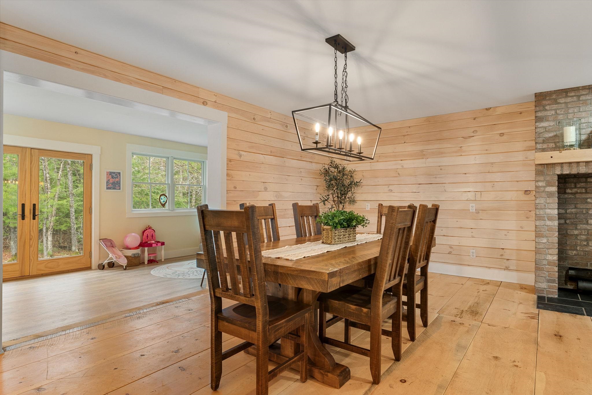 163 E Countryside Road Property Photo 12