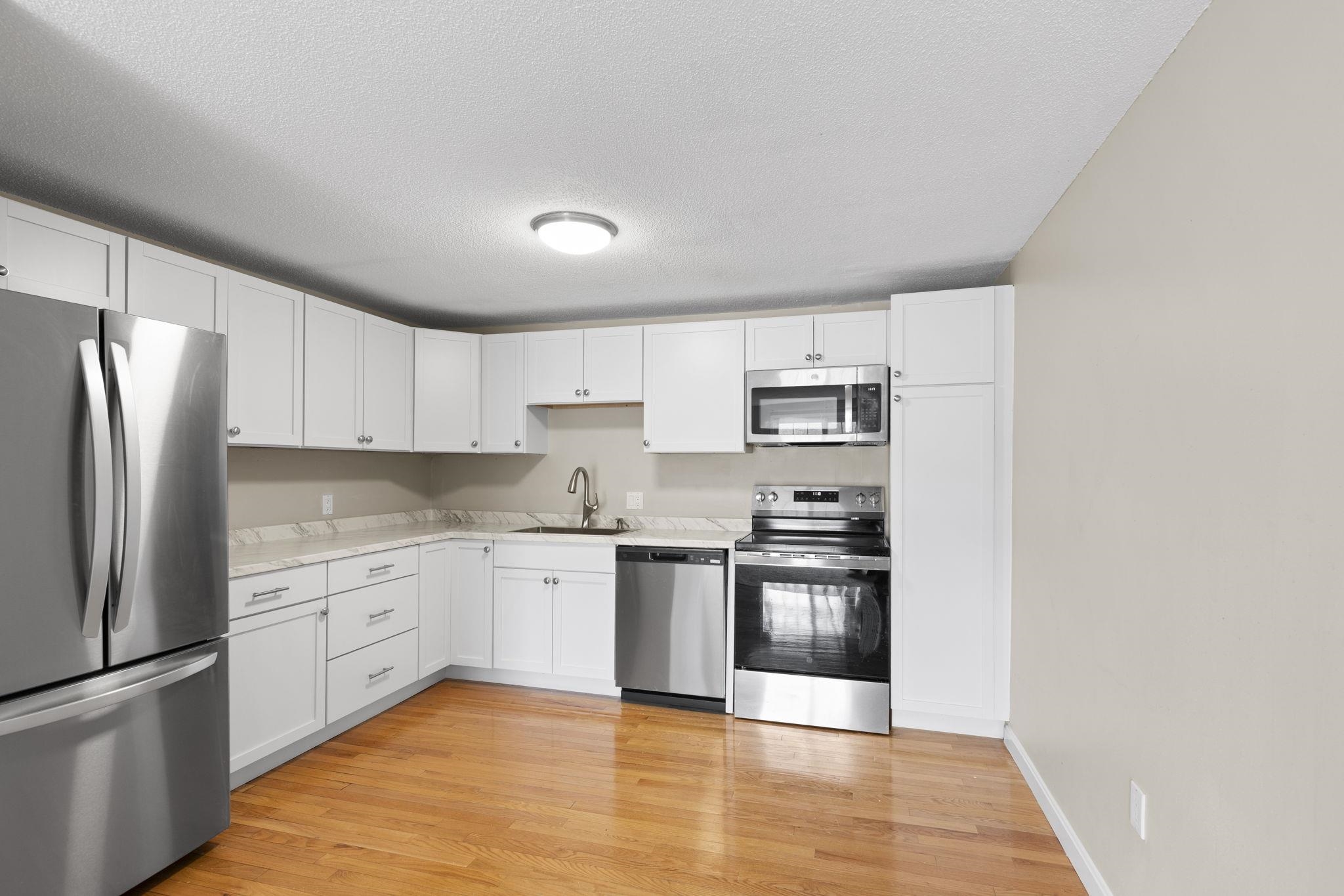 209 White Cedar Boulevard Property Photo 10