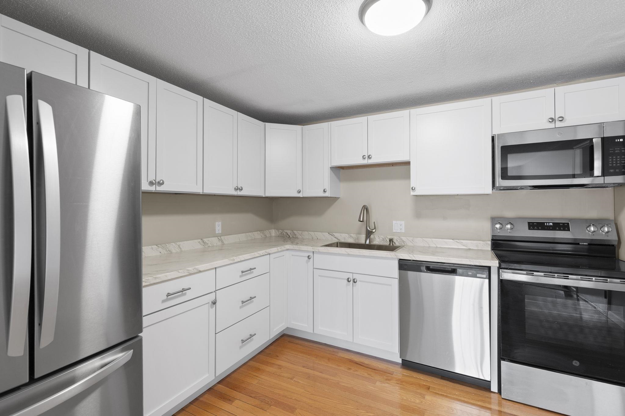 209 White Cedar Boulevard Property Photo 12