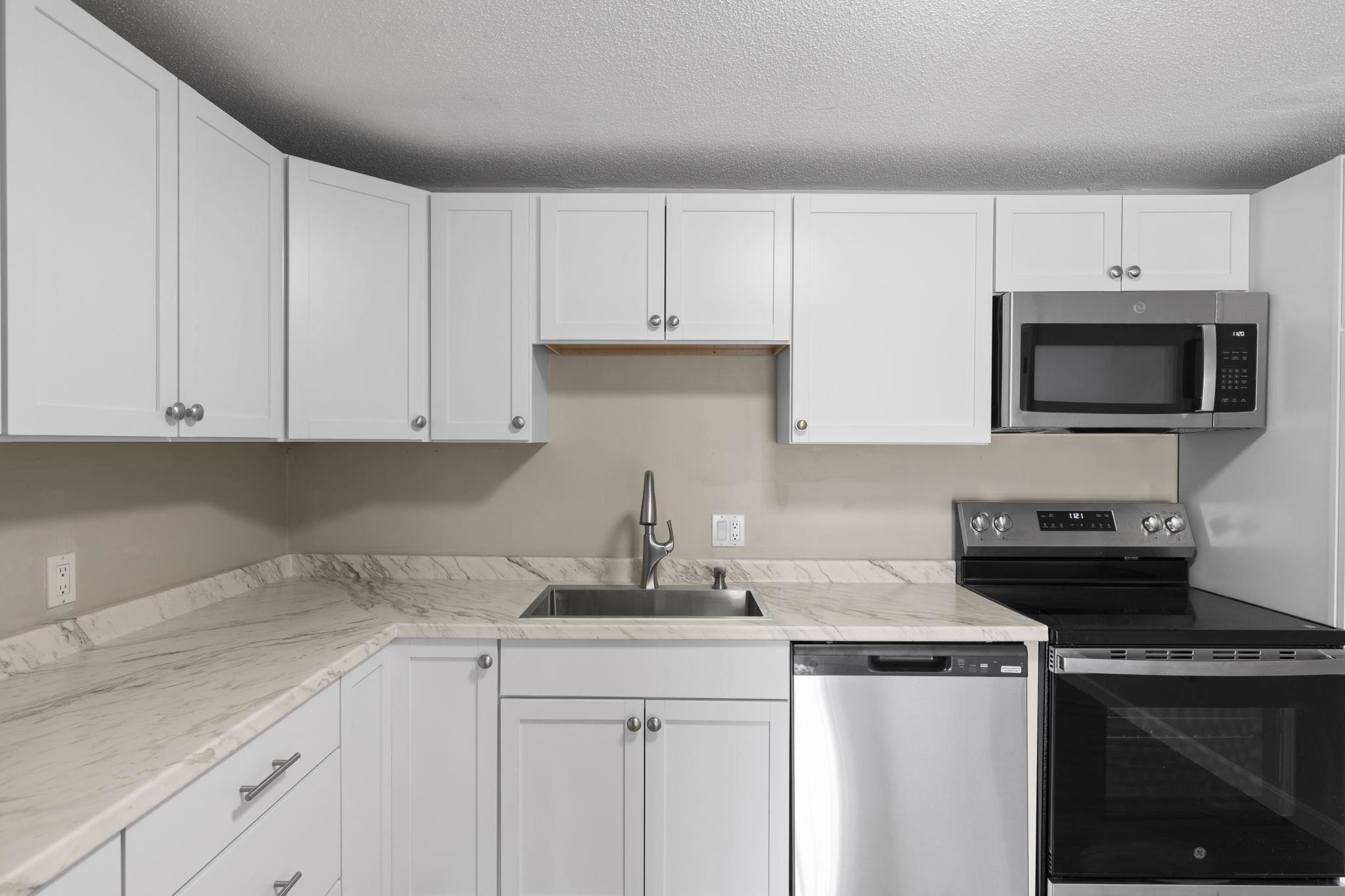 209 White Cedar Boulevard Property Photo 14