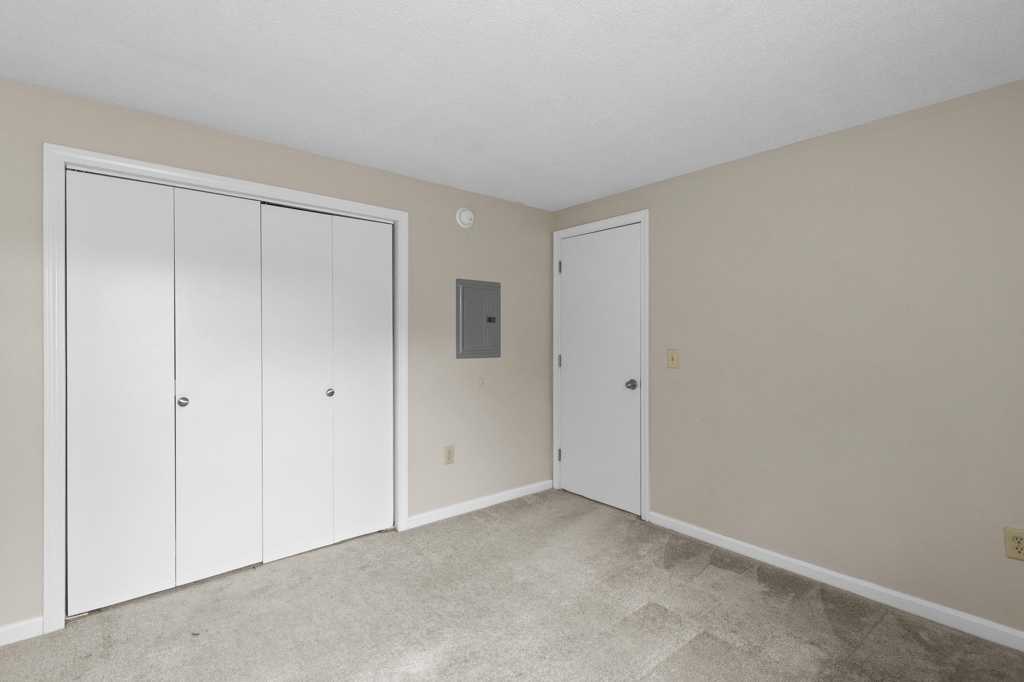 209 White Cedar Boulevard Property Photo 25