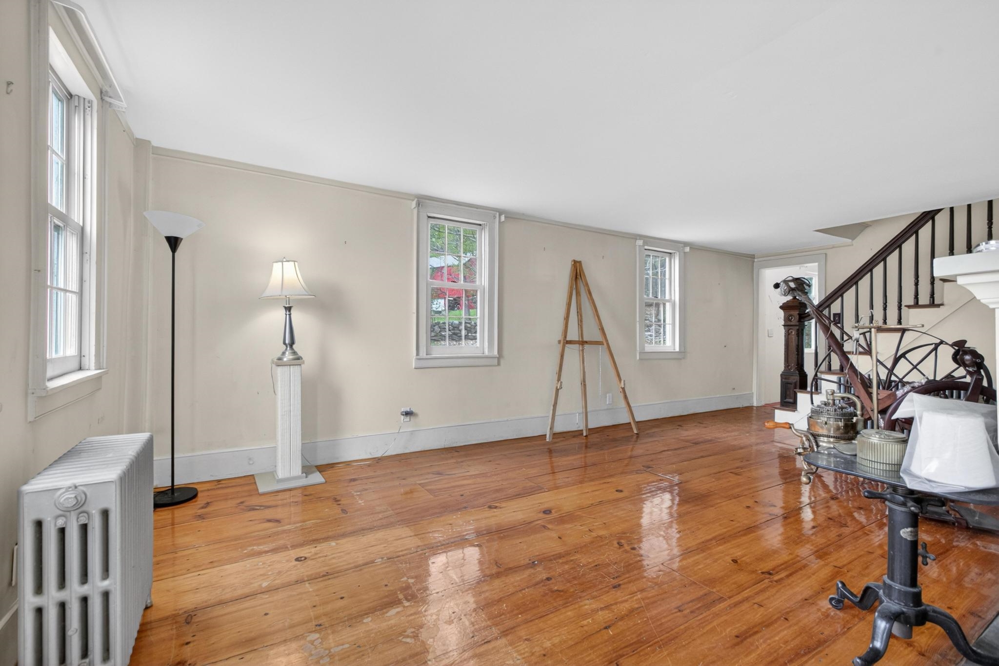 338 N Main Street Property Photo 7