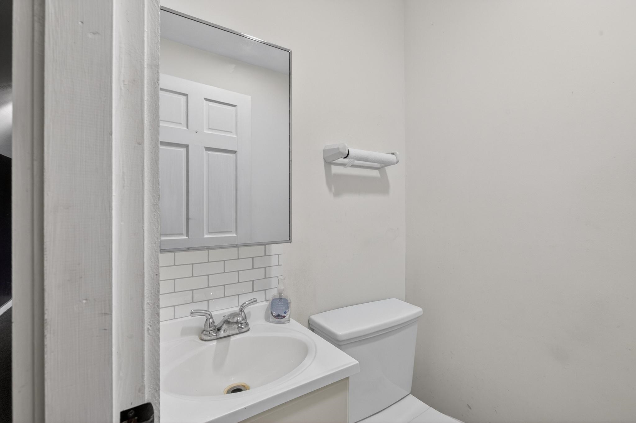 338 N Main Street Property Photo 18