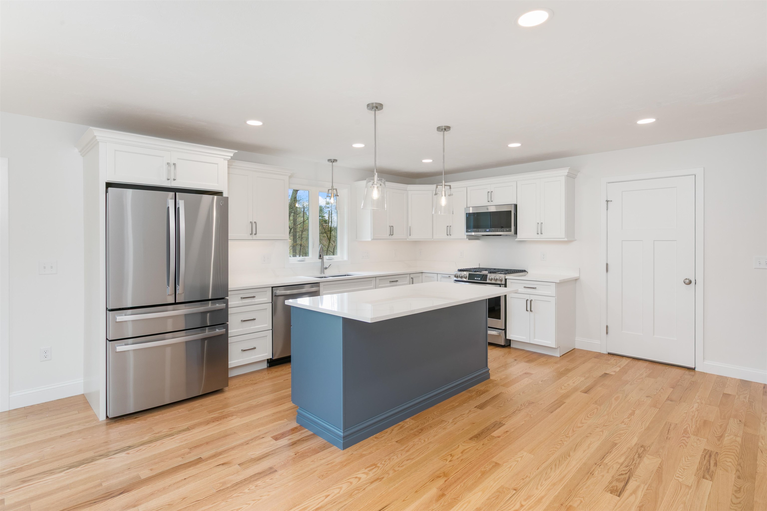 1152 Bridge Street Property Photo 12