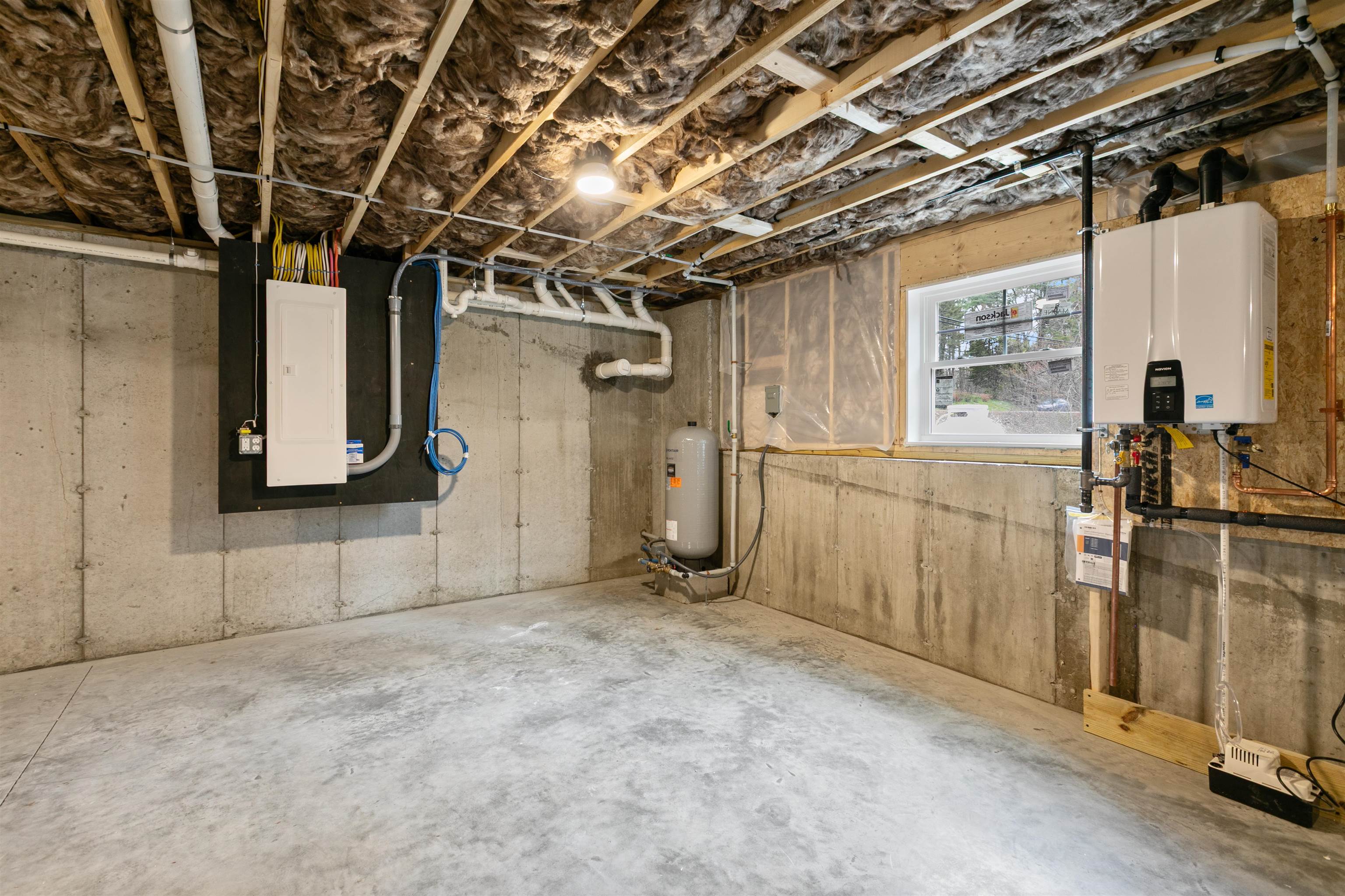 1152 Bridge Street Property Photo 38