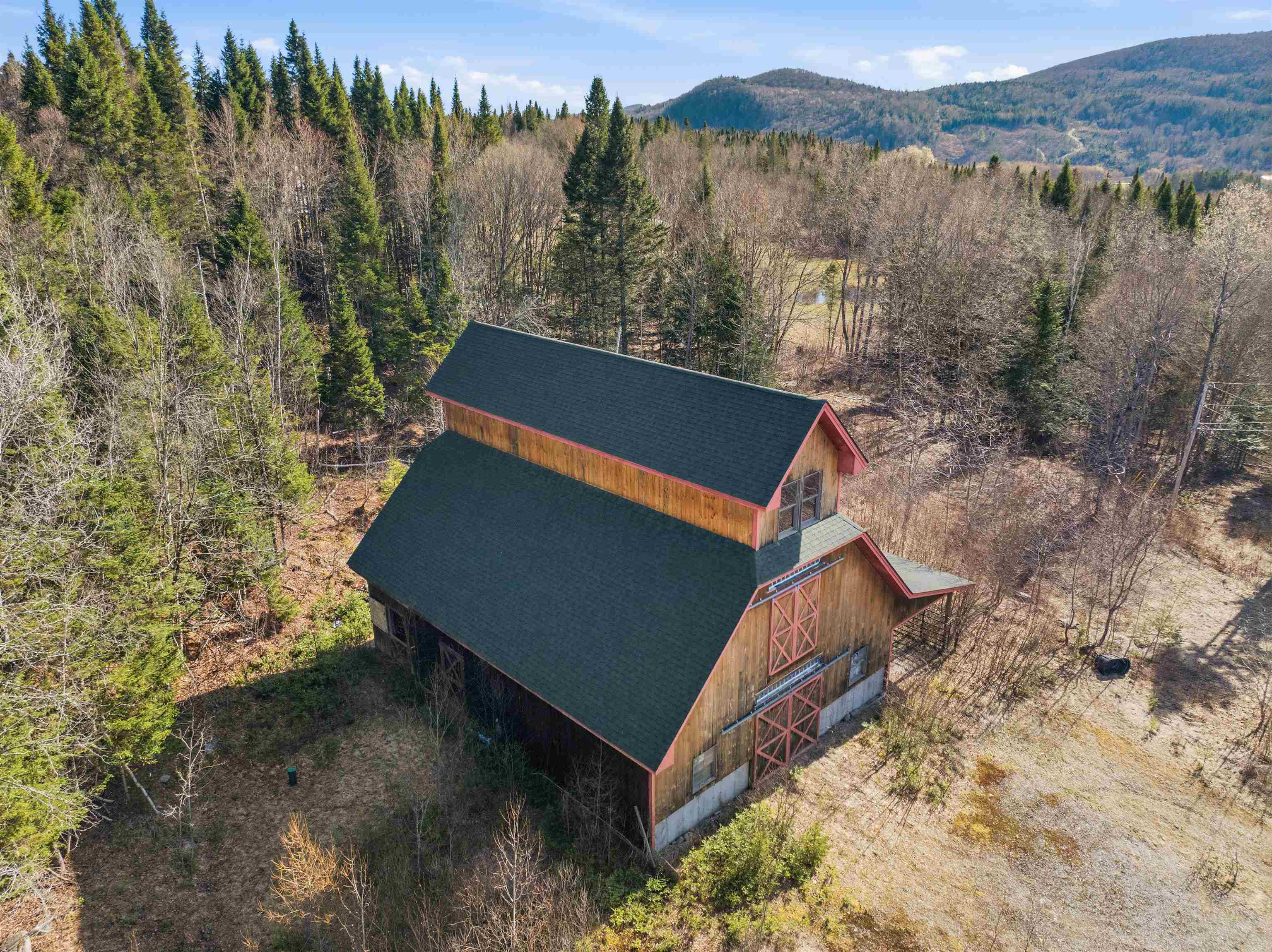 1660 Halls Stream Road Property Photo 1