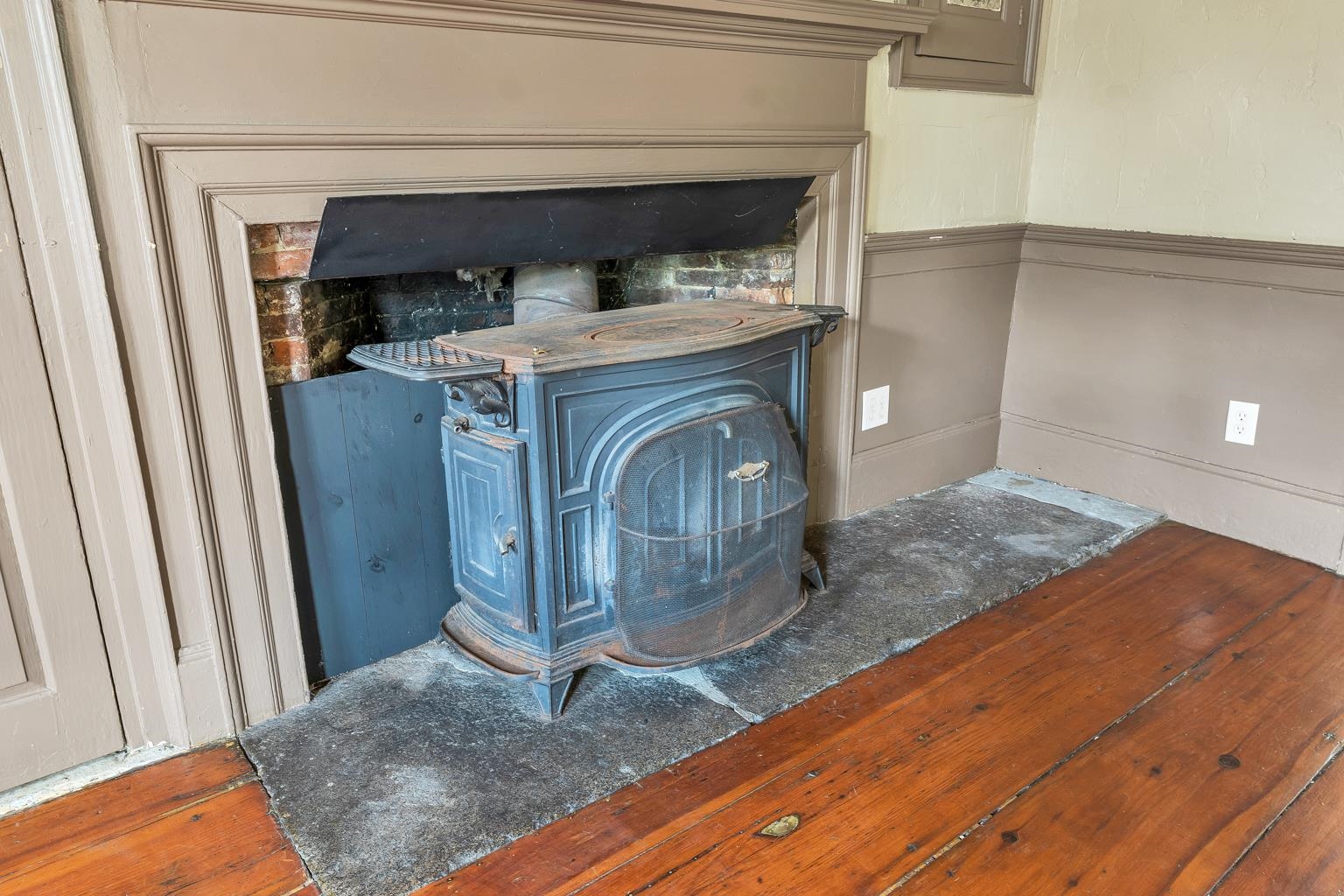 42 Gilford Avenue Property Photo 19